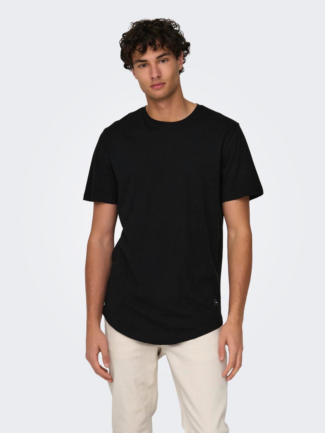 ONLY & SONS Long Line Fit O-hals T-skjorte -Black - 22002973