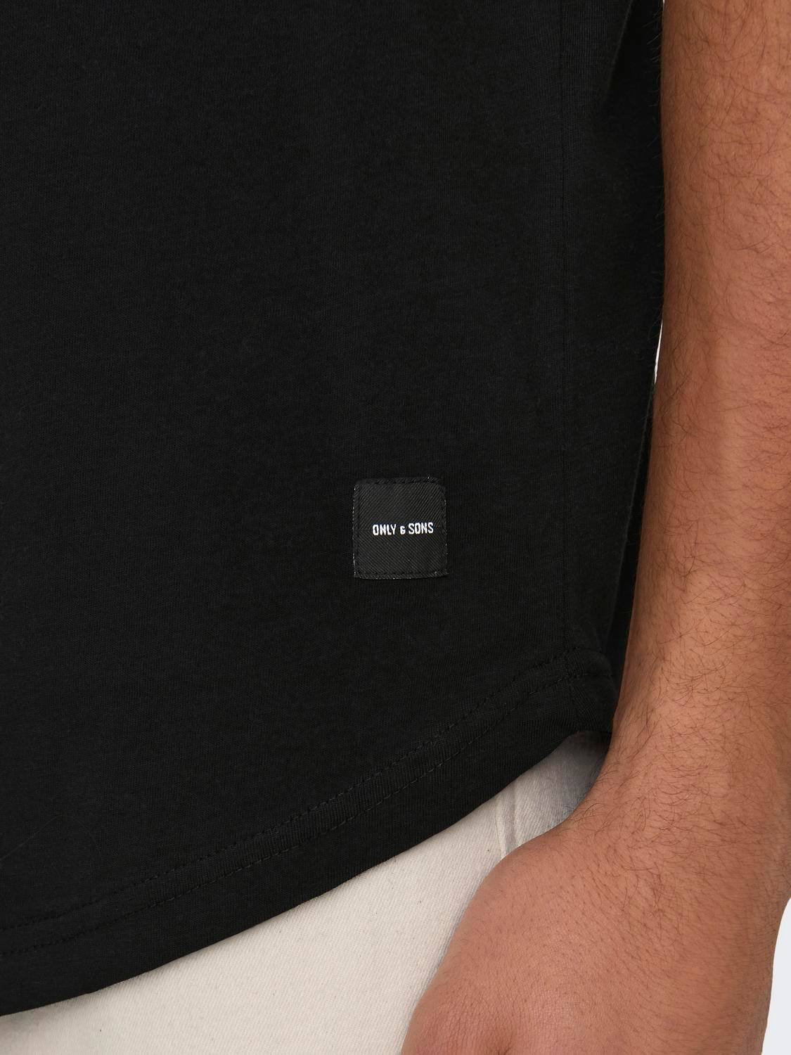 ONLY & SONS Lang geschnitten Rundhals T-Shirt -Black - 22002973
