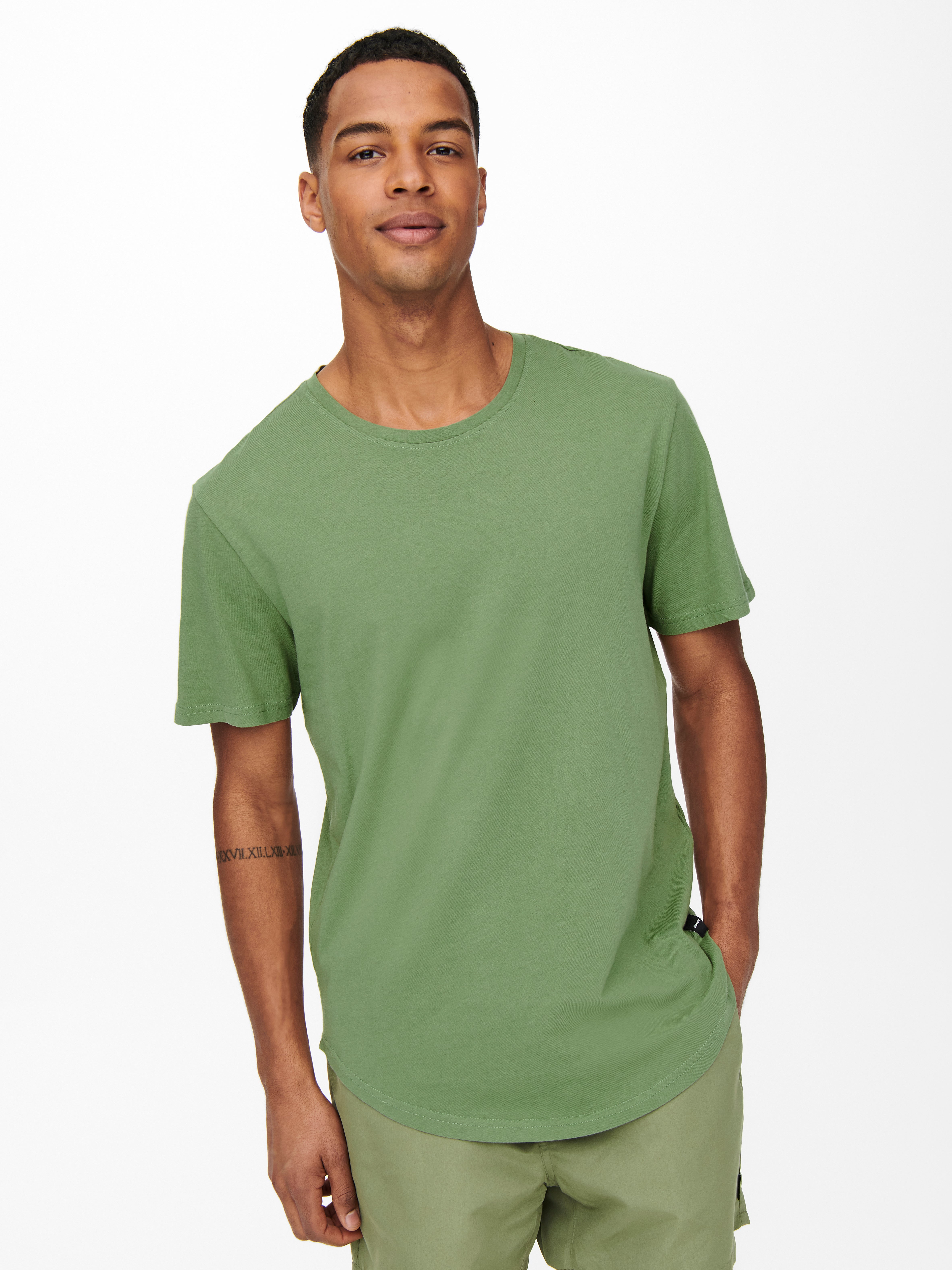 Line Fit O-Neck T-Shirt | Dark Green 