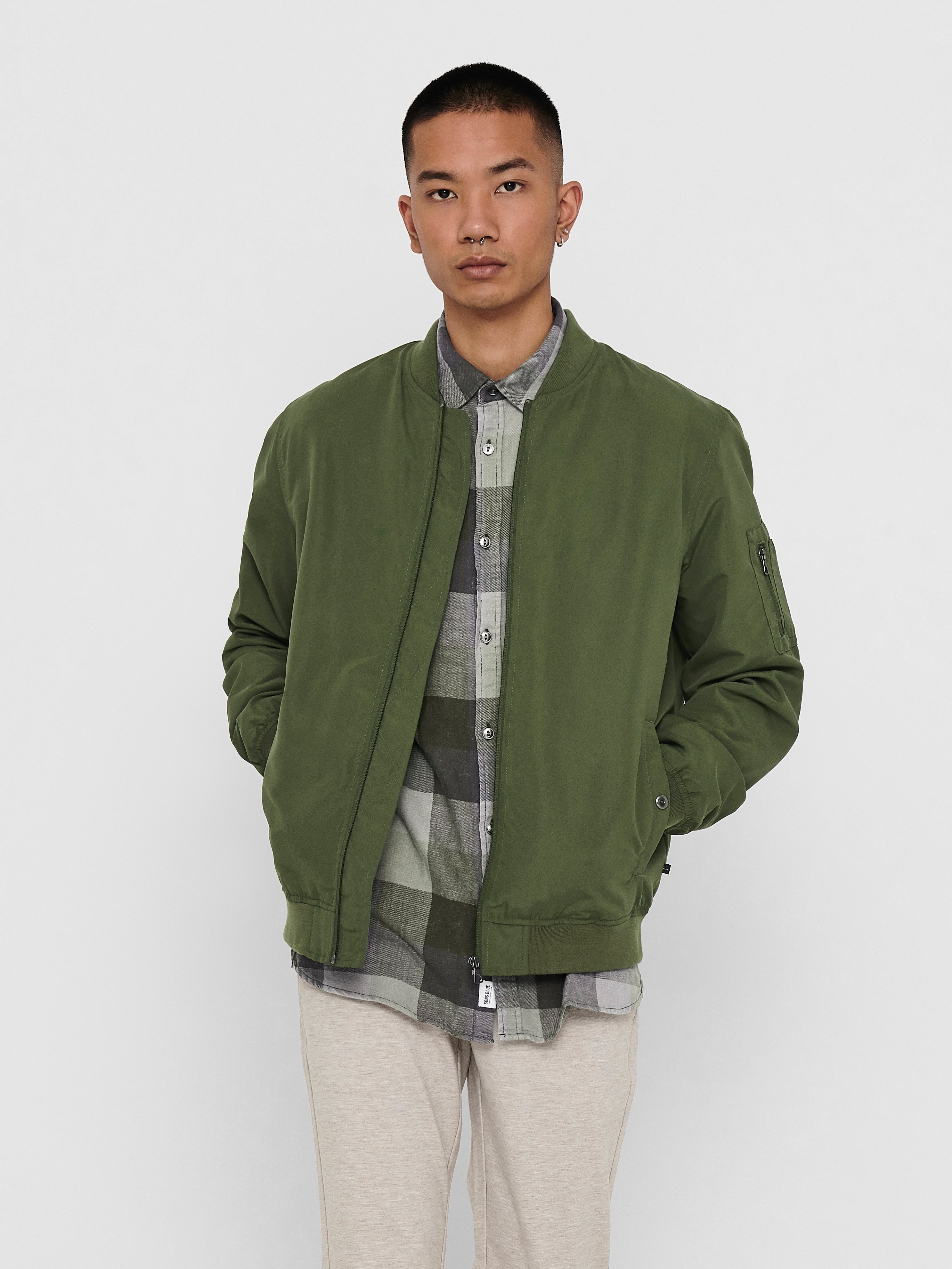 Ensfarvet jakke Mørkegrøn | ONLY & SONS®