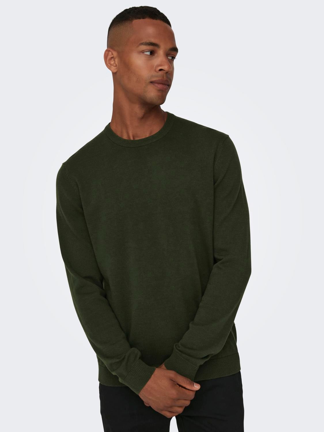 Dark green hotsell crew neck sweatshirt