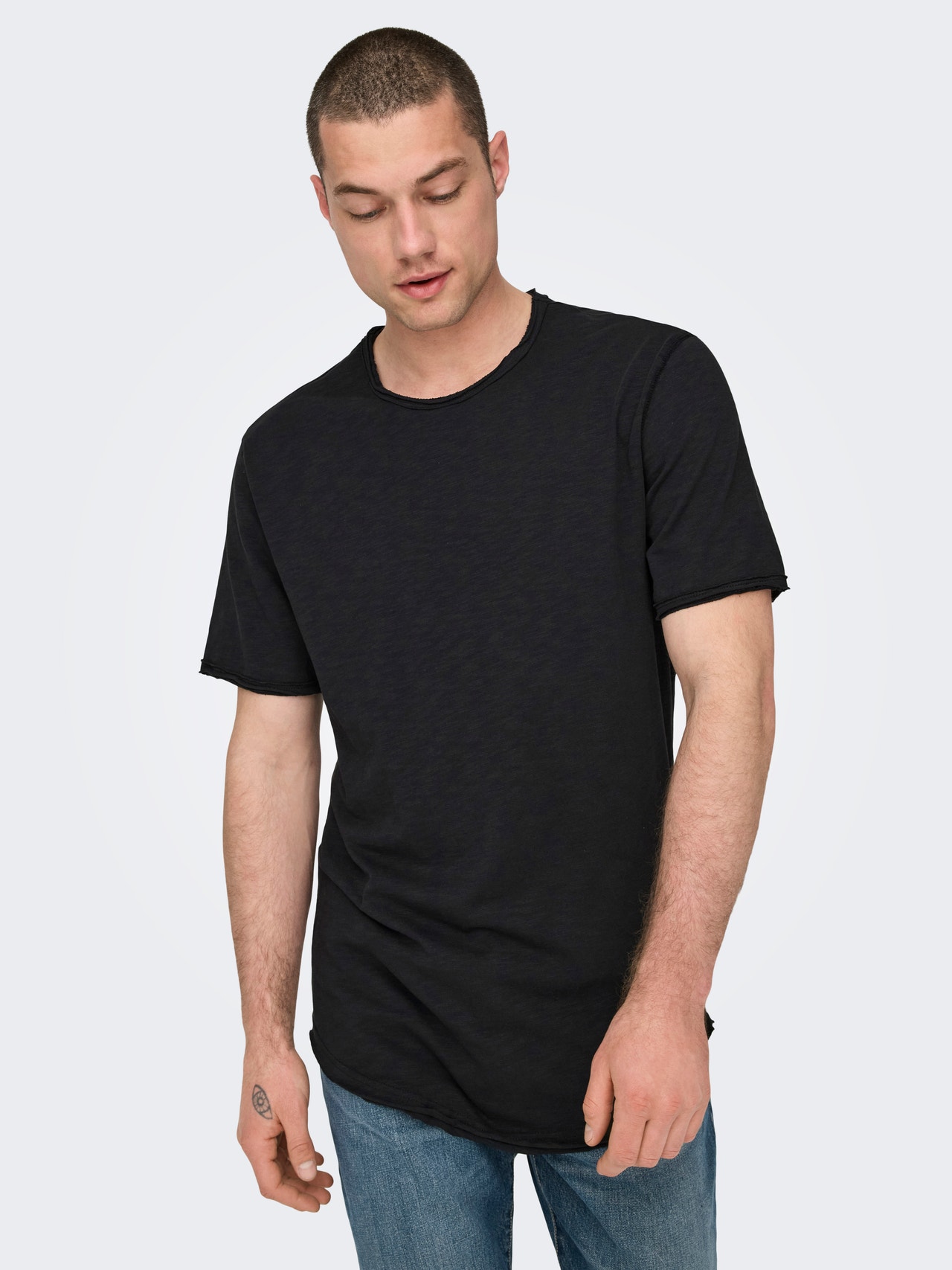 ONLY & SONS Long line fit O-hals T-shirts -Black - 22017822