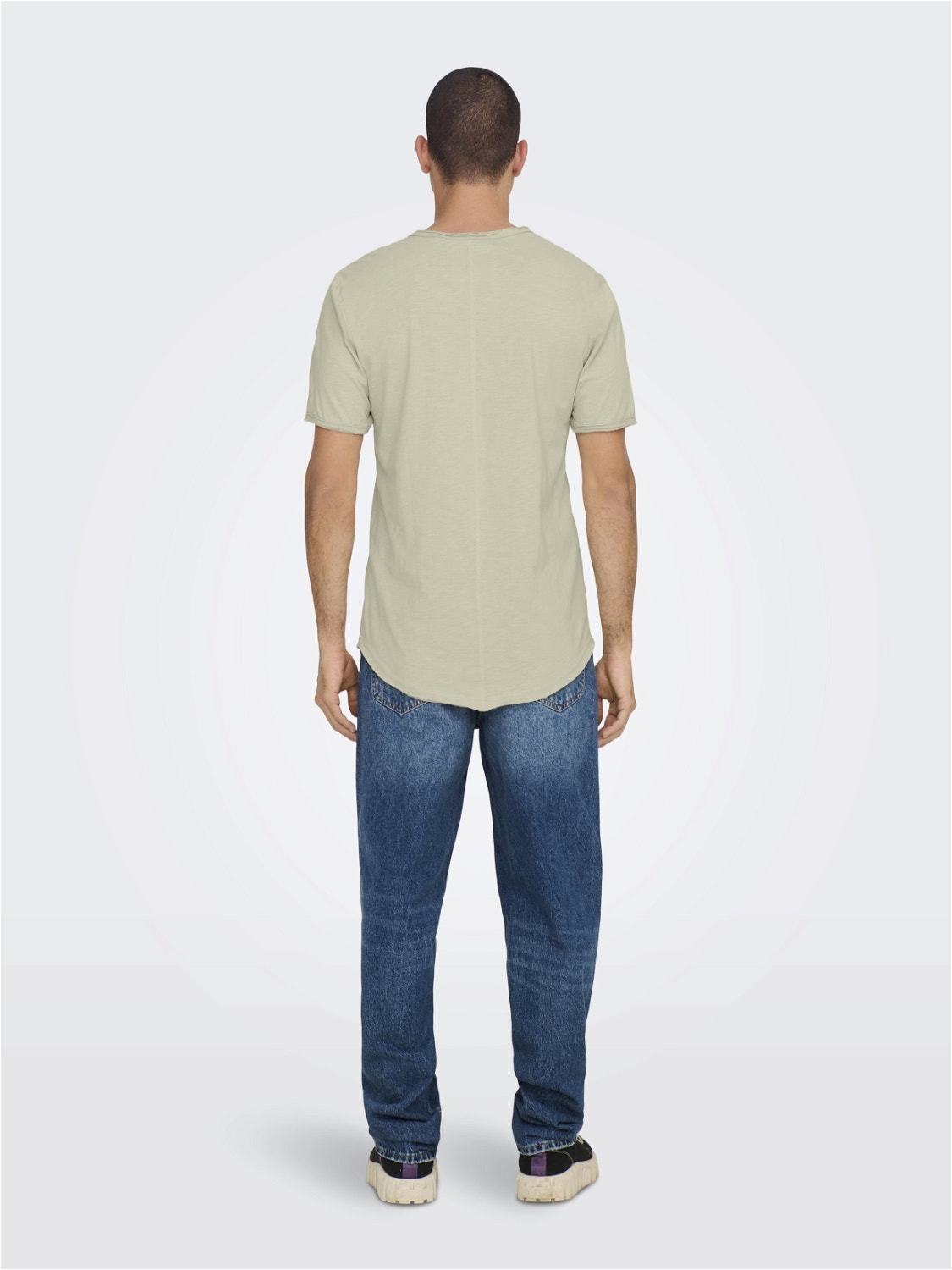 ONLY & SONS Long Line Fit Round Neck T-Shirt -Moonstruck - 22017822