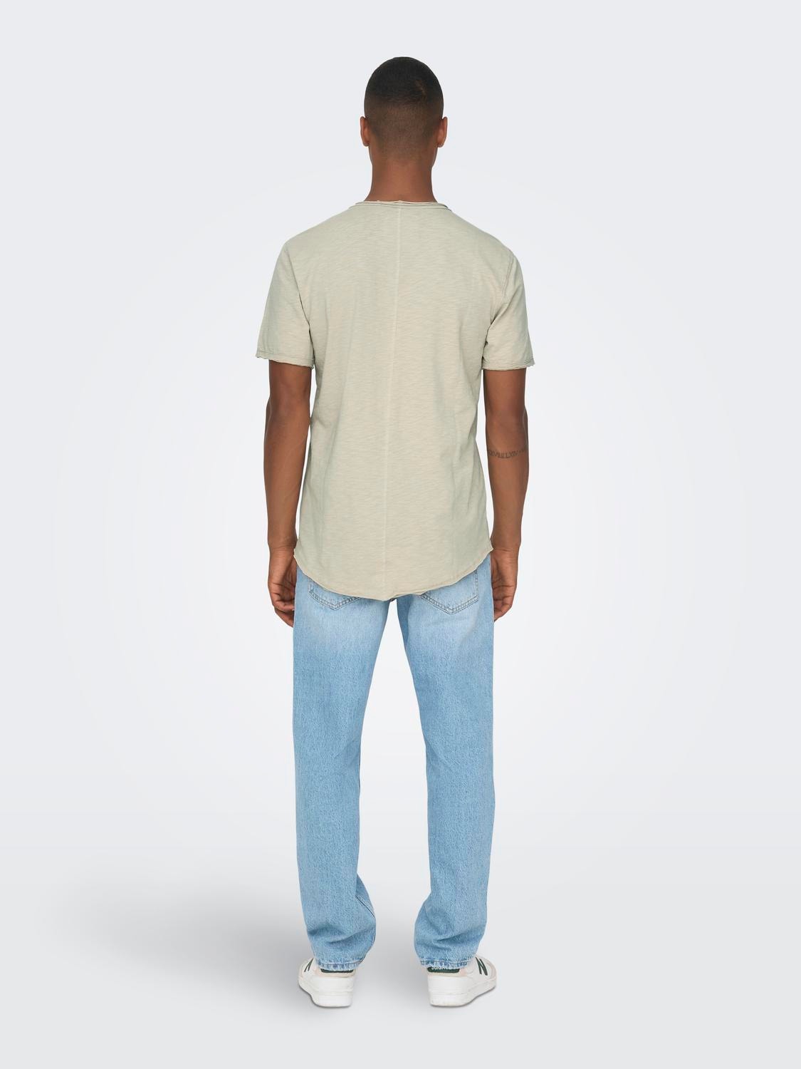 ONLY & SONS Camisetas Corte long line Cuello redondo -Silver Lining - 22017822