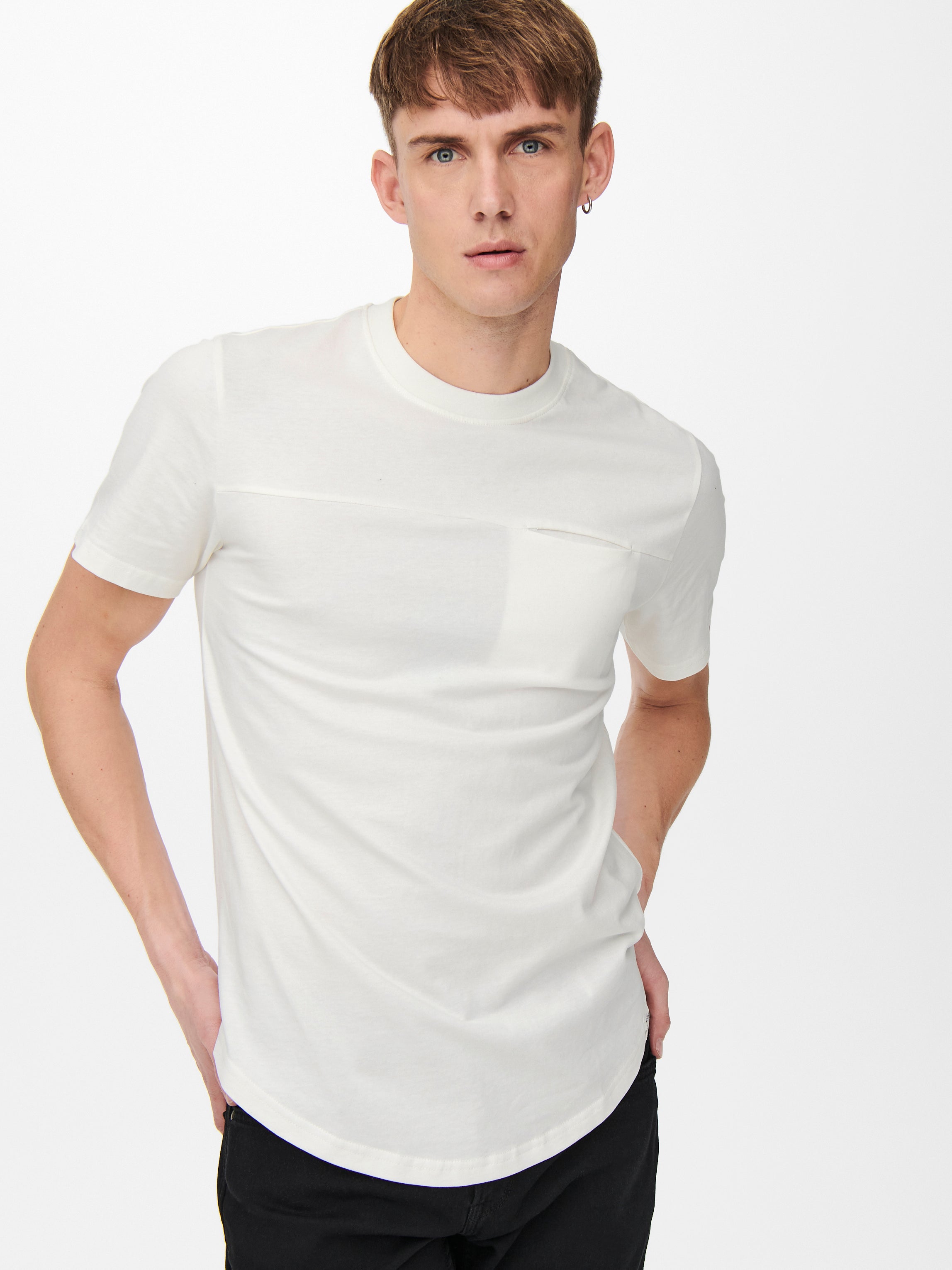 Long Line Fit U-Neck T-Shirt | White 
