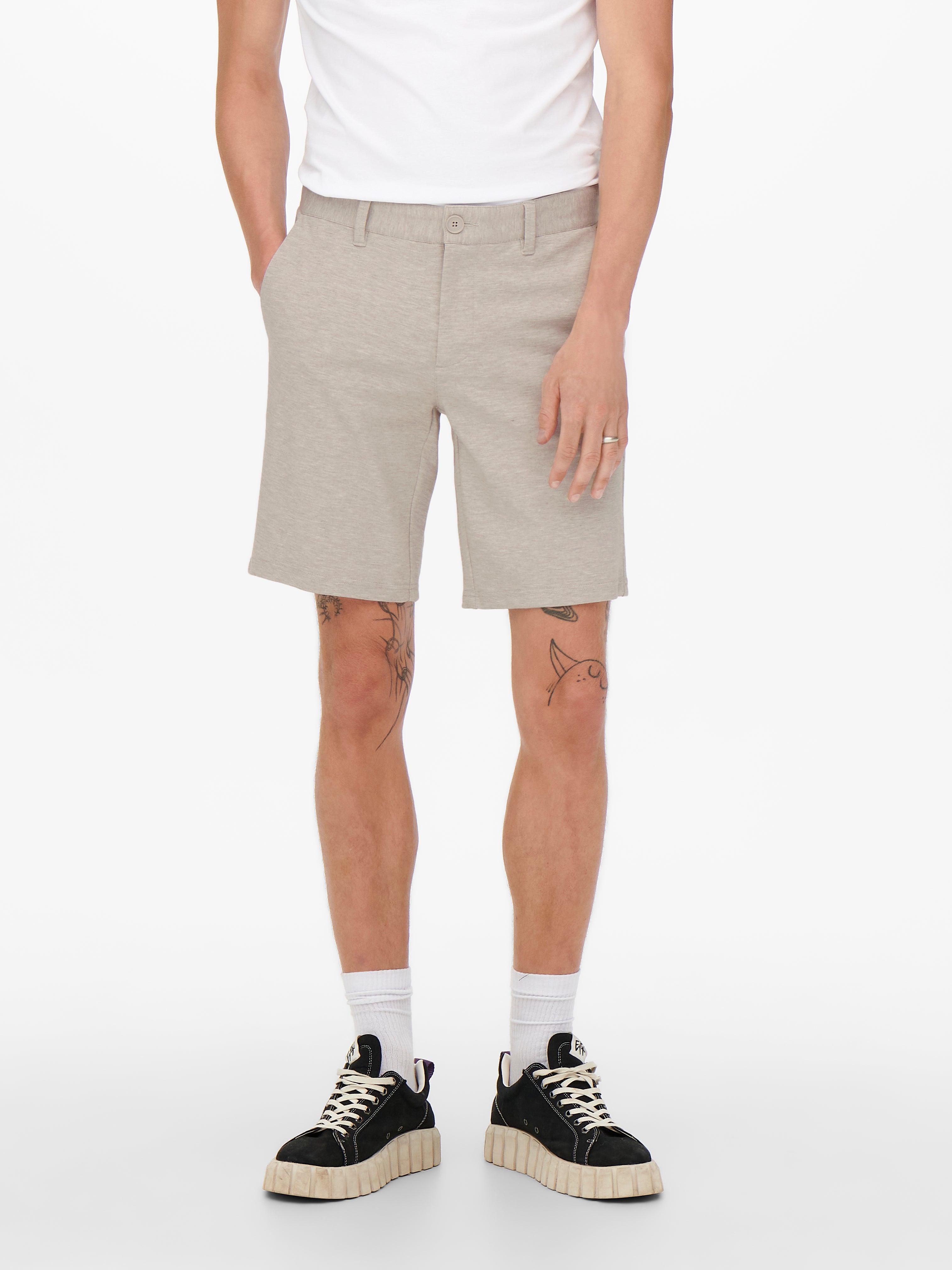 Chino Shorts with 25% discount! | ONLY 