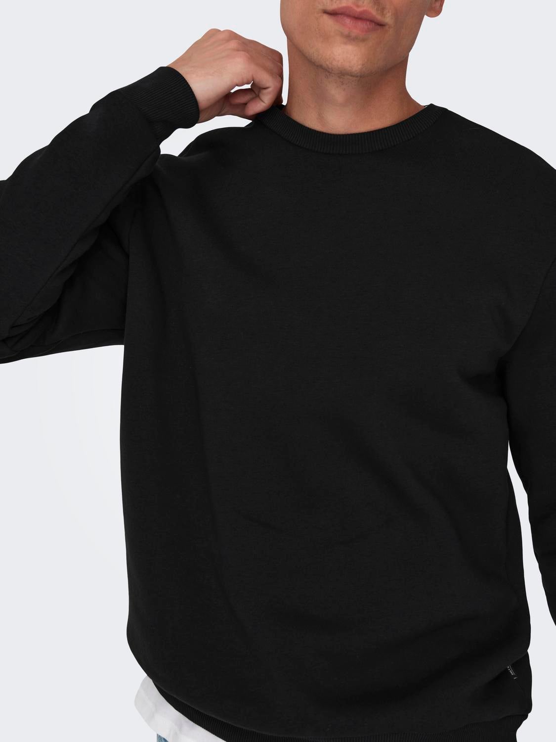 Regular Fit Round Neck Sweatshirt | Black | ONLY & SONS®