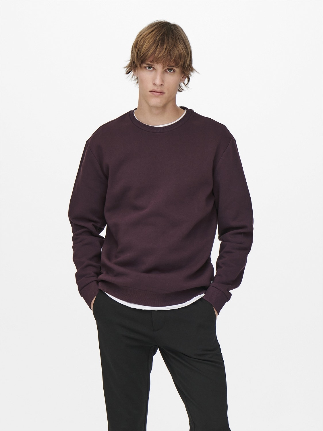 ONLY & SONS Regular Fit Round Neck Sweatshirt -Fudge - 22018683