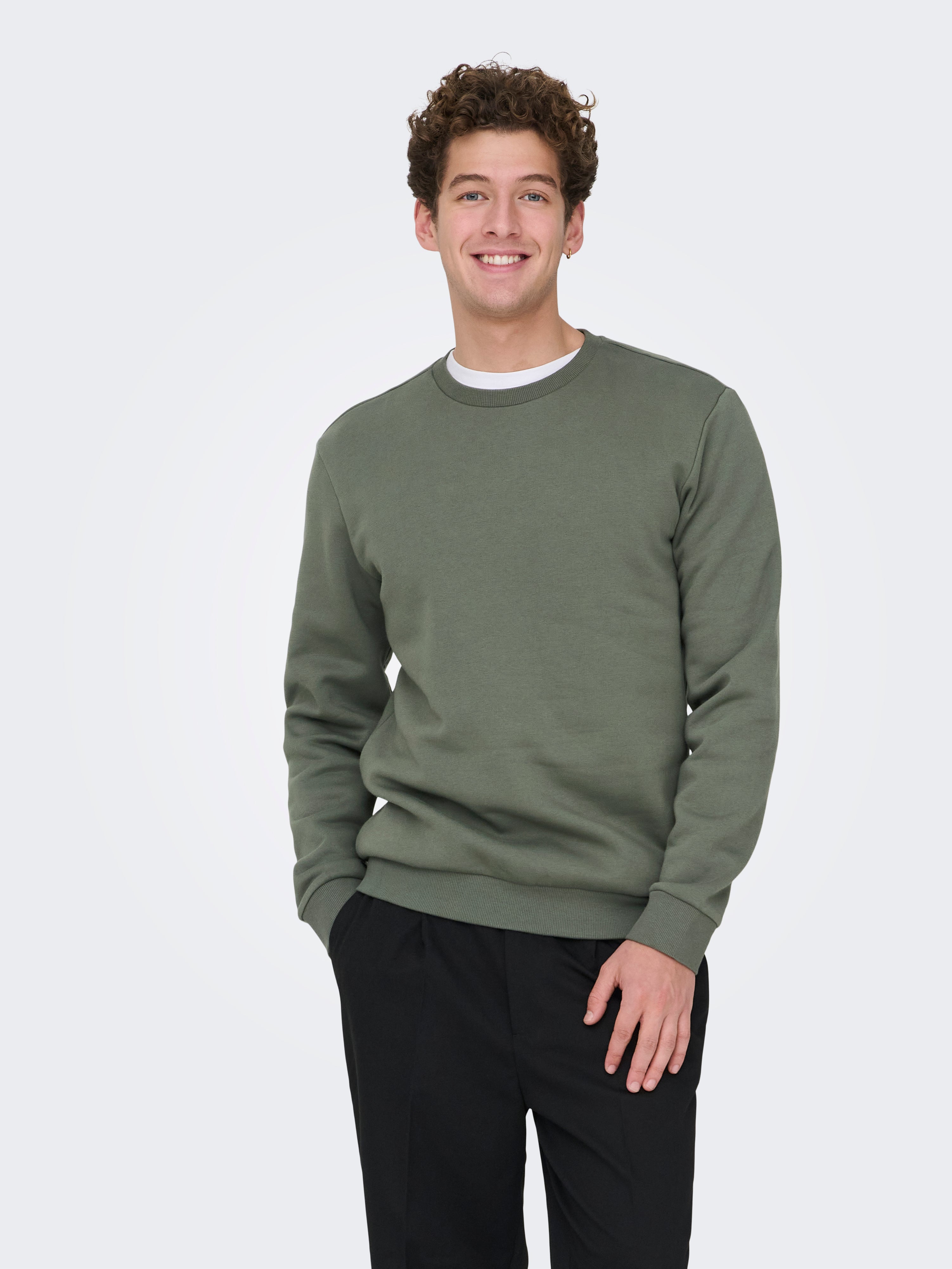 Regular Fit O-Neck Sweatshirt | Dark Grey | ONLY u0026 SONS®