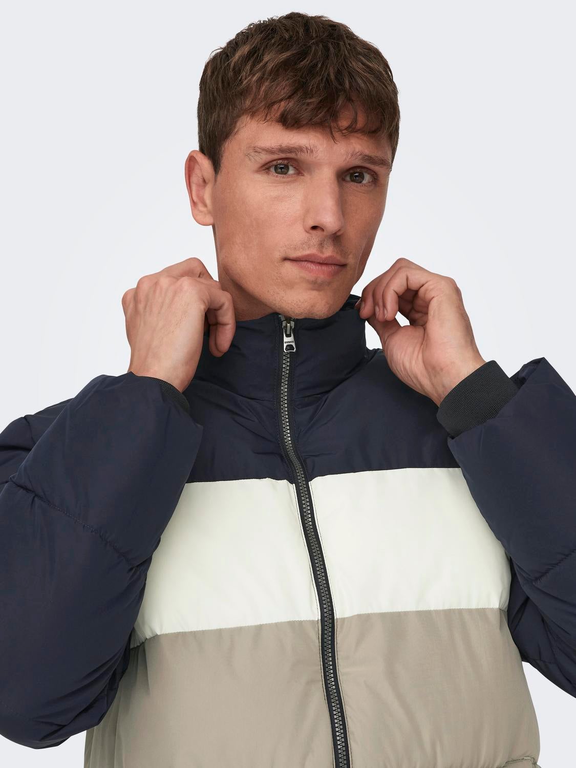 Jacket high outlet neck