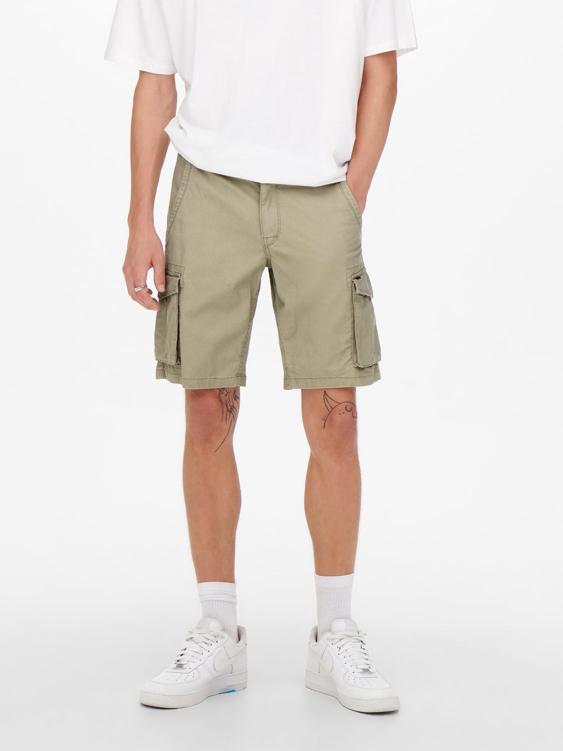 solid cargo shorts