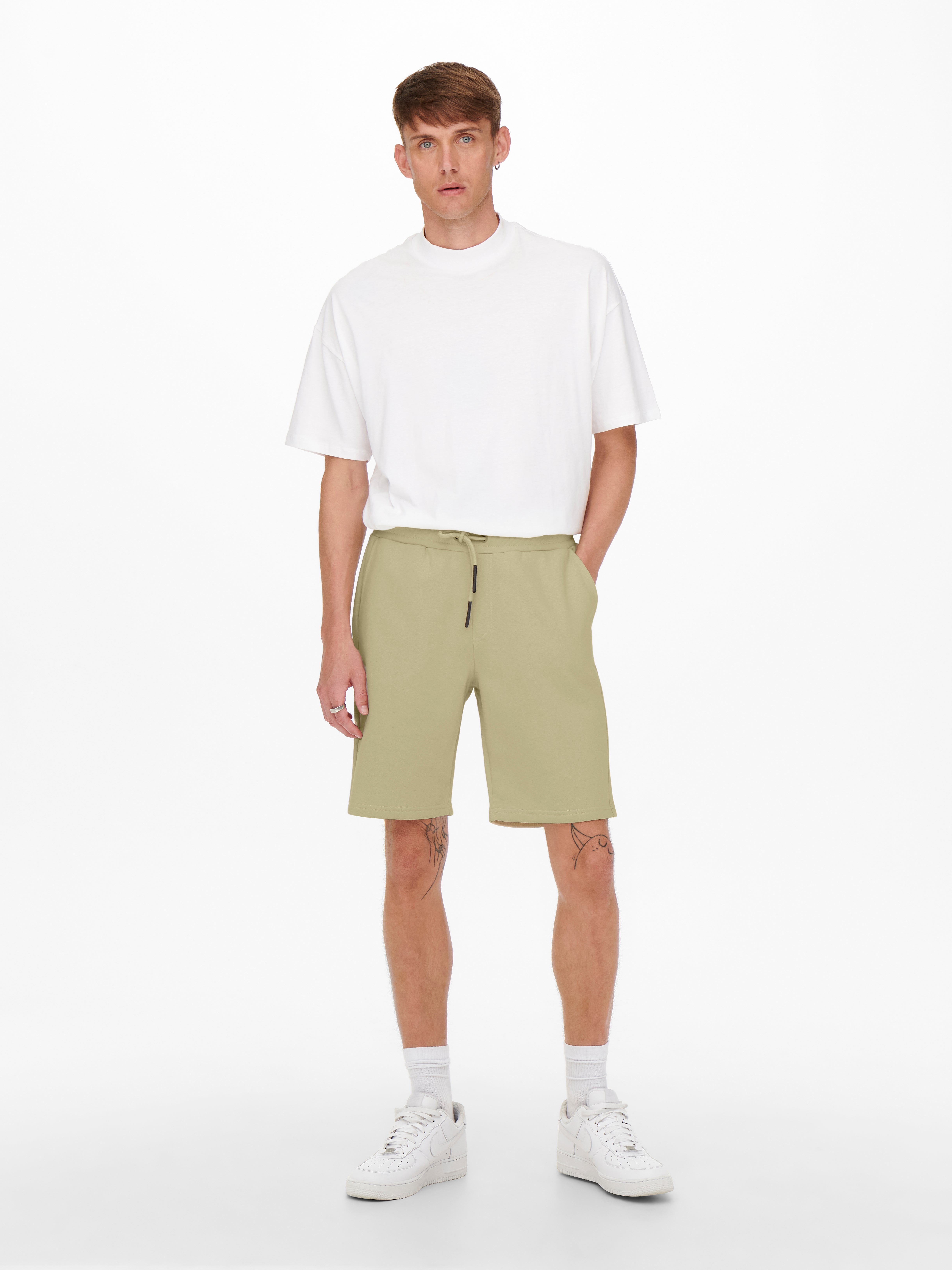 Solid colored Sweat shorts | Medium 