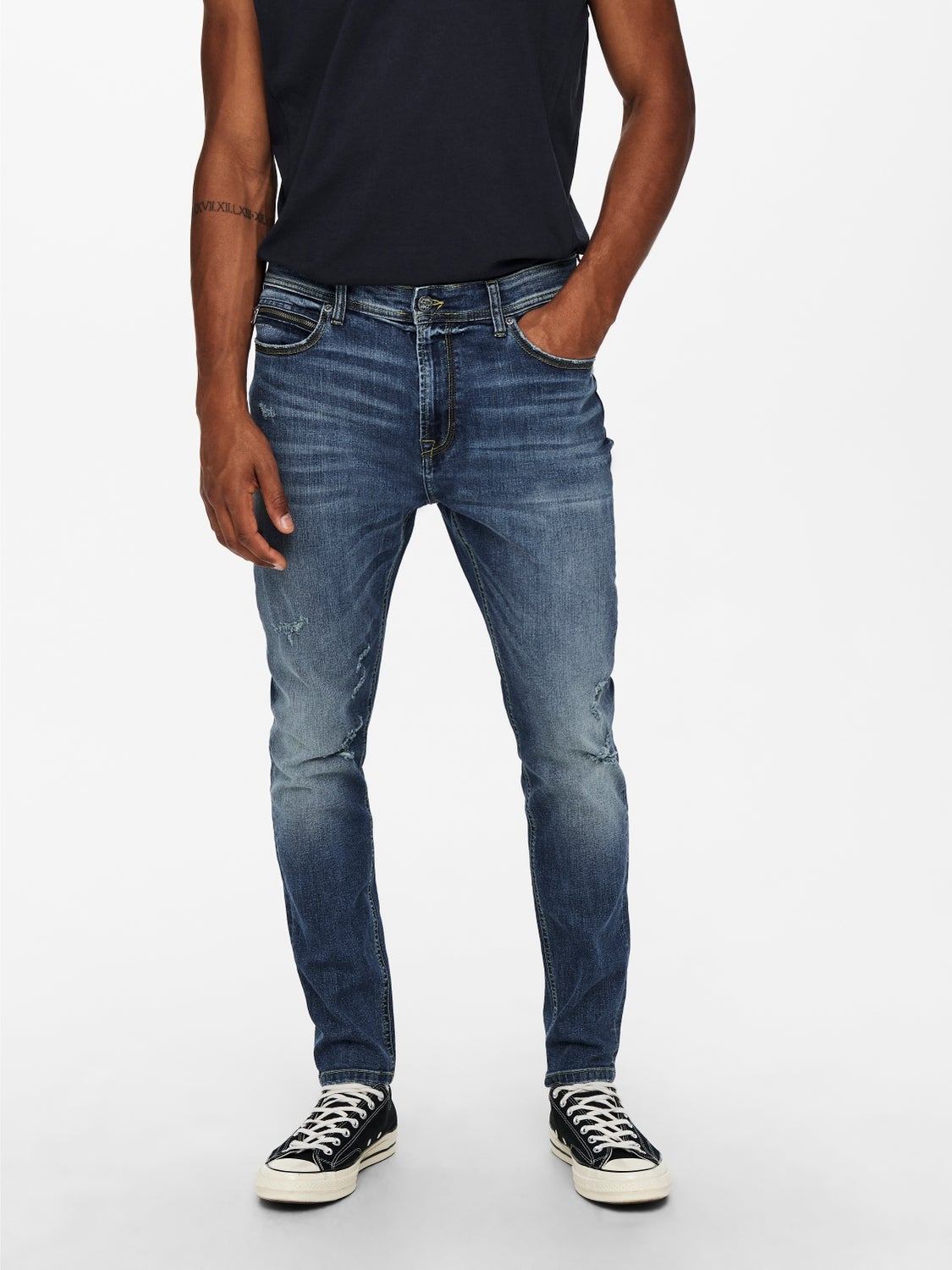 tapered carrot fit jeans