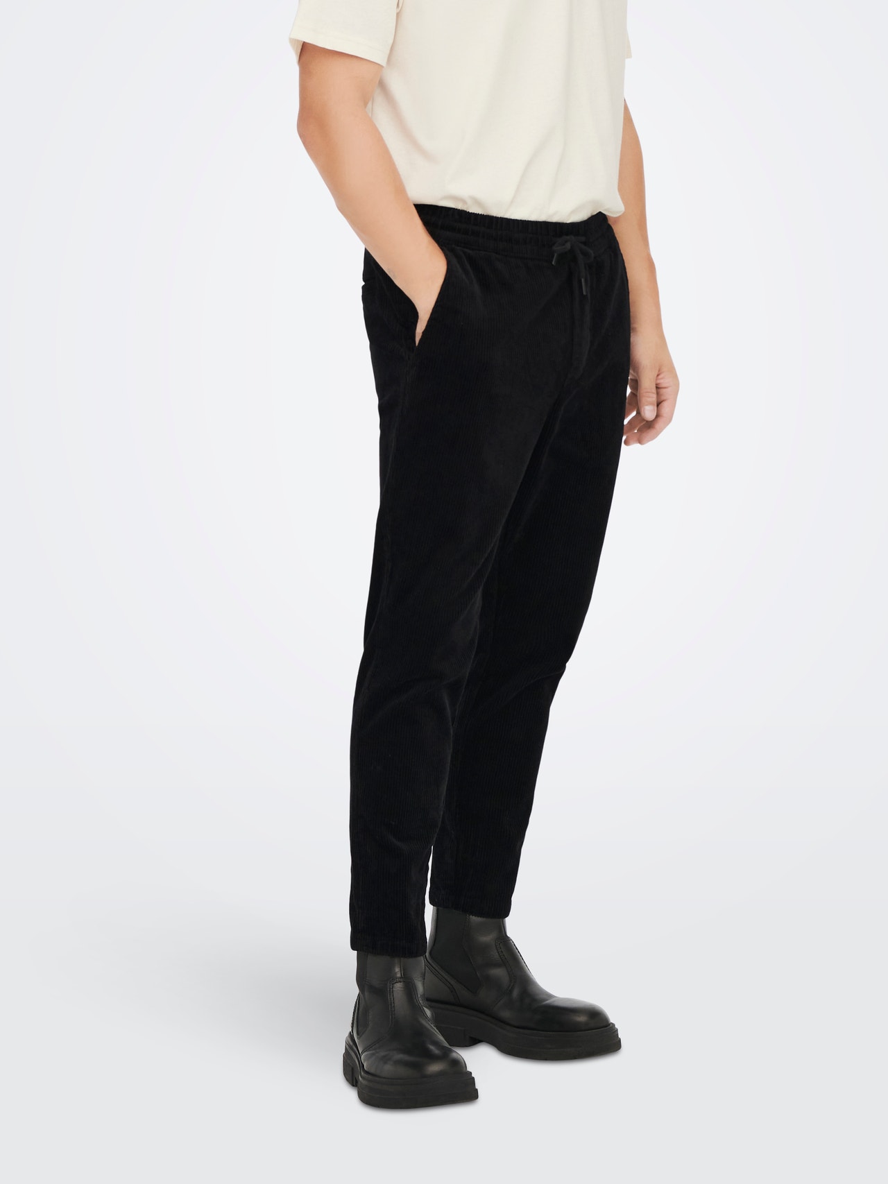ONLY & SONS Tapered Fit Mid rise Elasticated hems Trousers -Black - 22019912