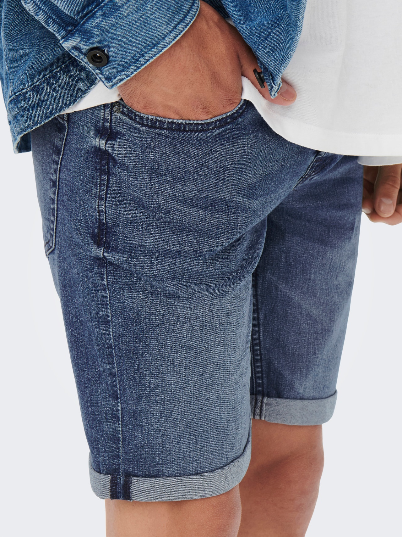 ONLY & SONS Slim Fit Mittlere Taille Shorts -Blue Denim - 22020754
