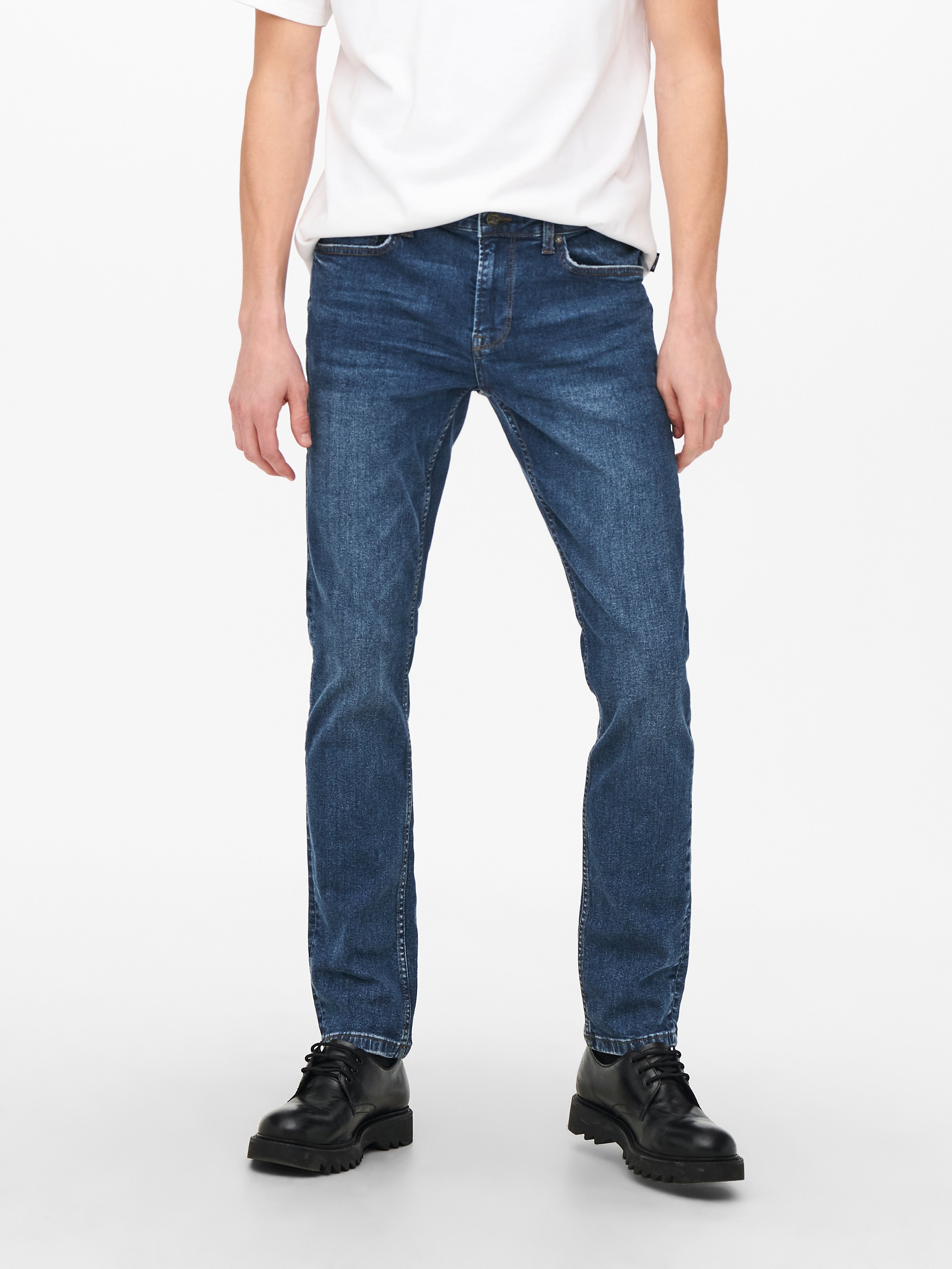 Slim Fit Jeans with 30% discount 