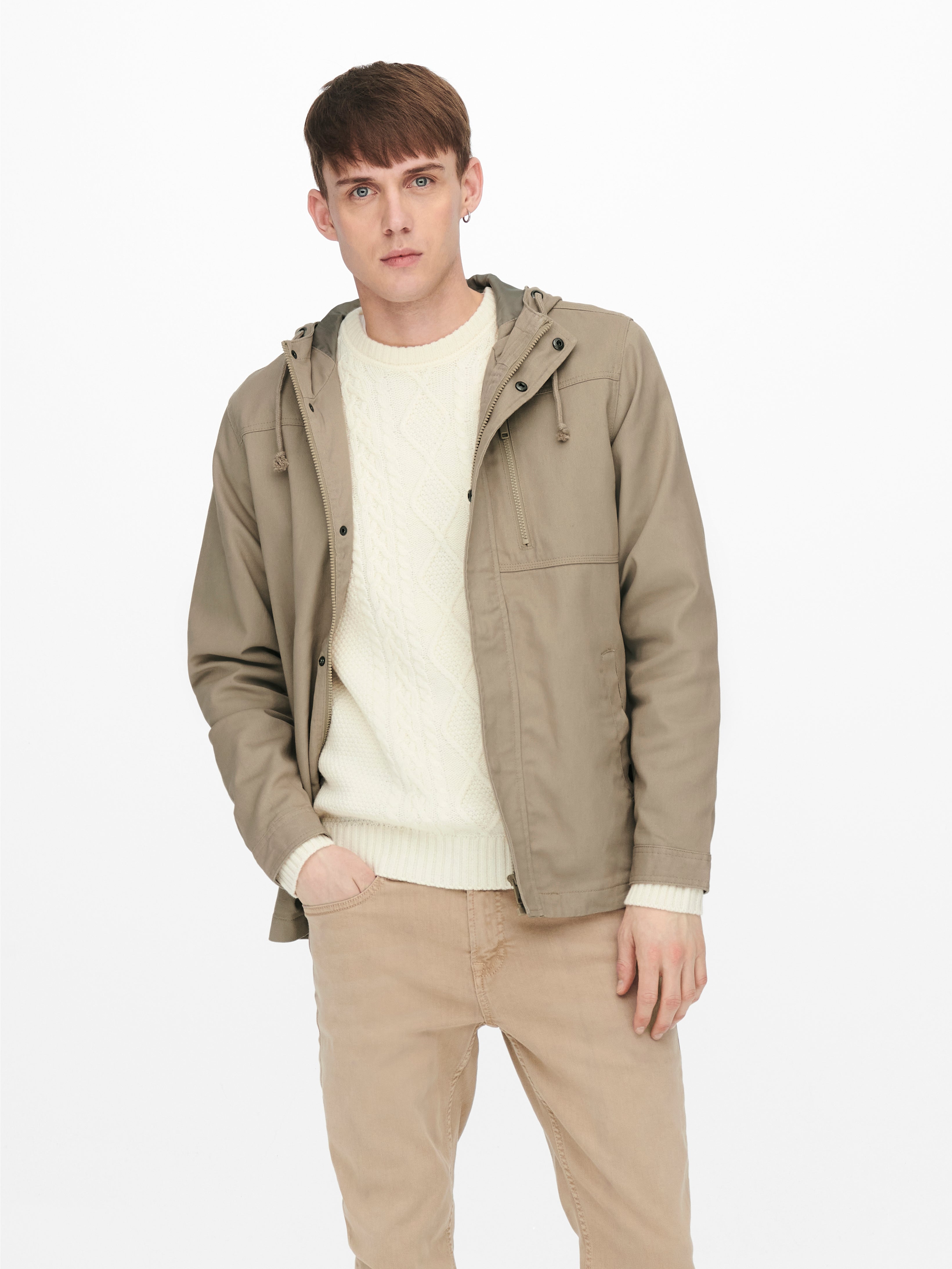 Parka justa en Burdeo para Mujer Marca Ellesse con descuento