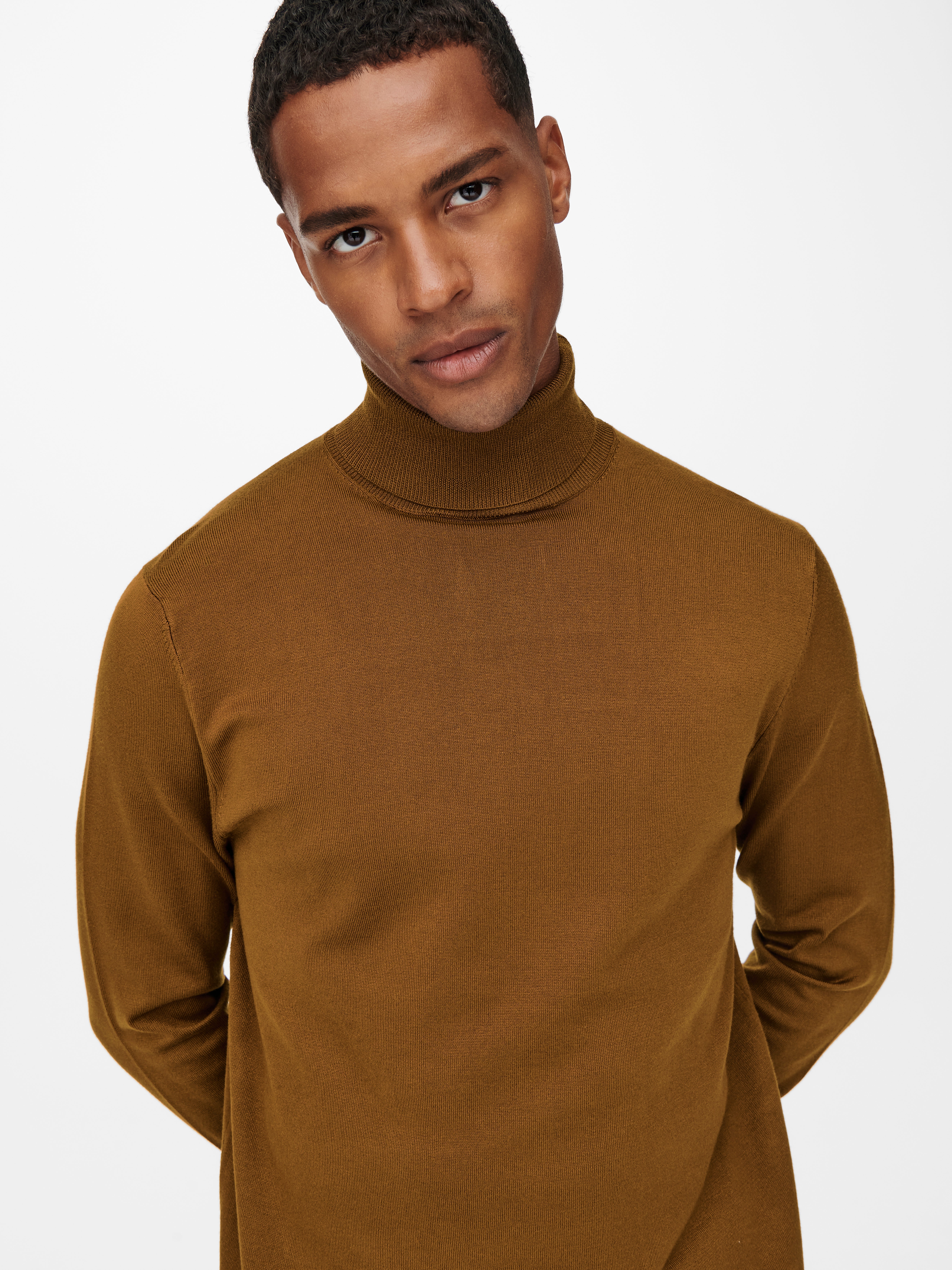 rolled high neck pullover