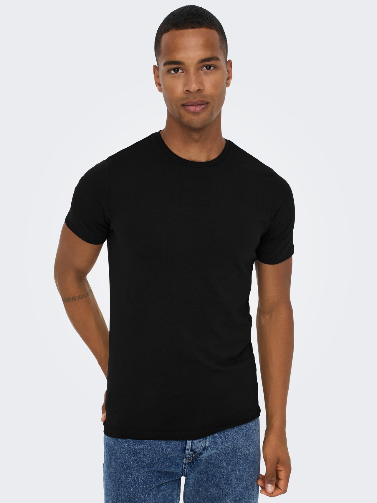 ONLY & SONS Slim Fit Rundhals T-Shirt -Black - 22021181