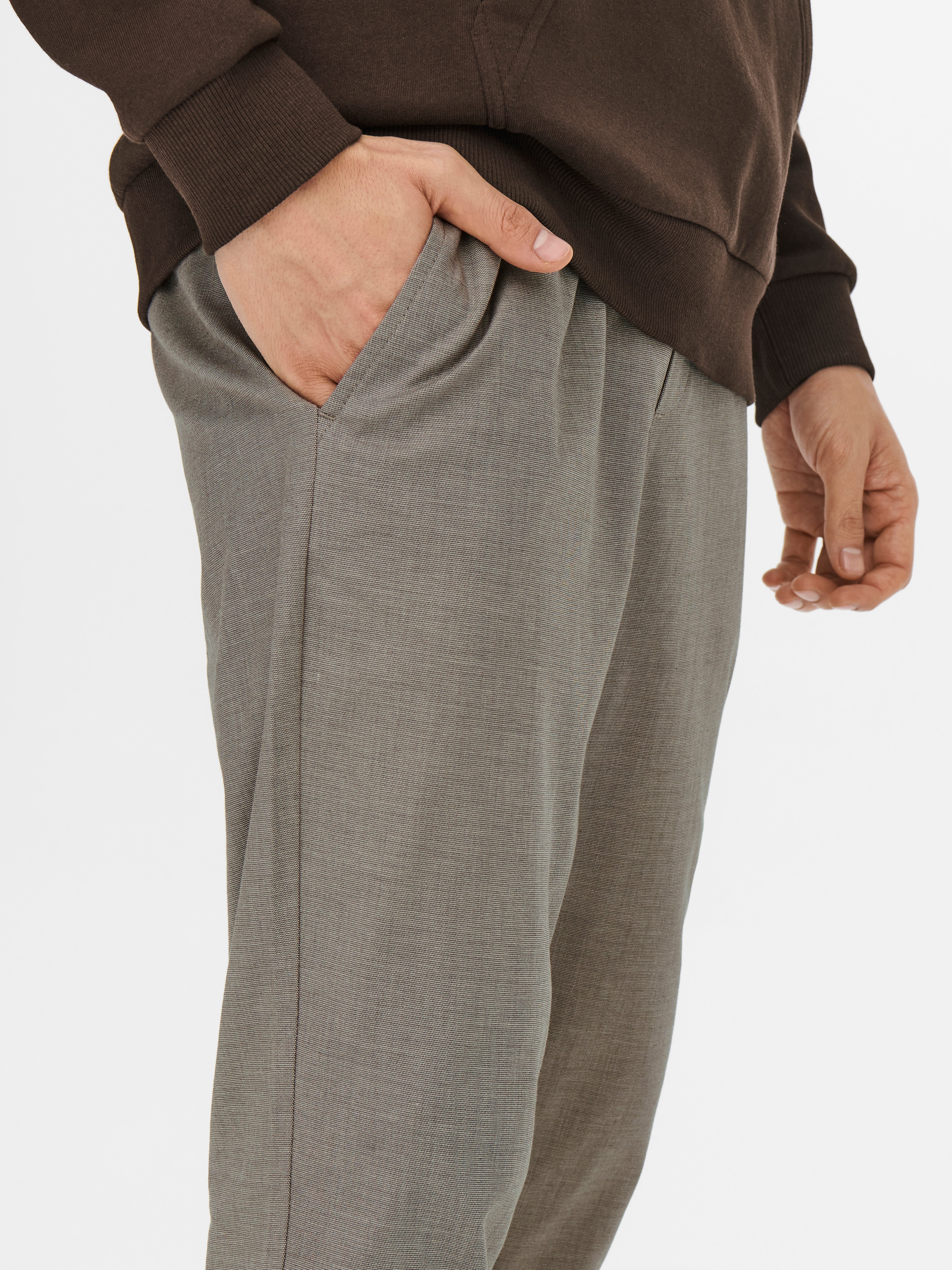 Pantalones Tejido melange corte cropped con 25% de descuento | ONLY \u0026 SONS®