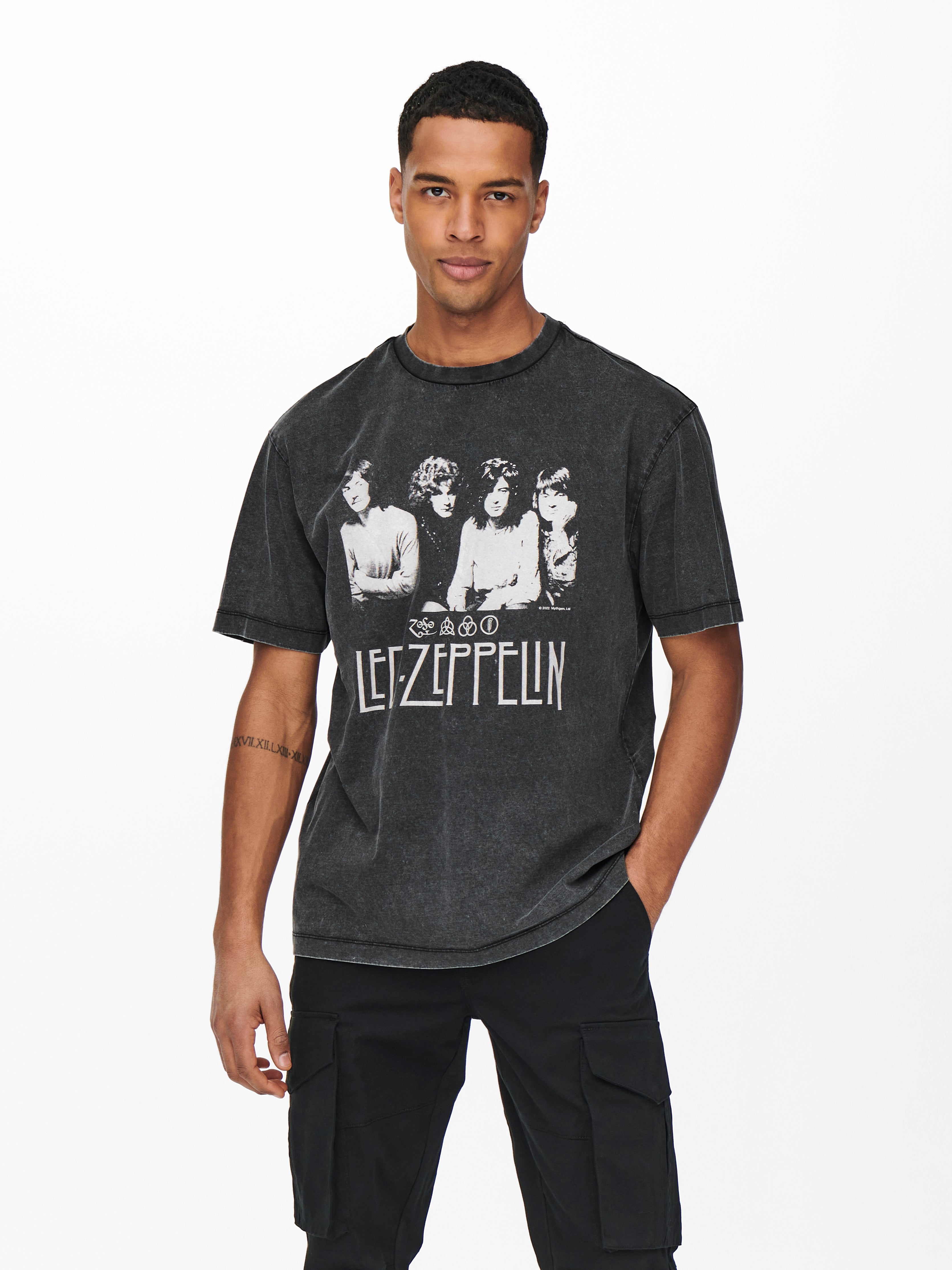 zeppelin tee
