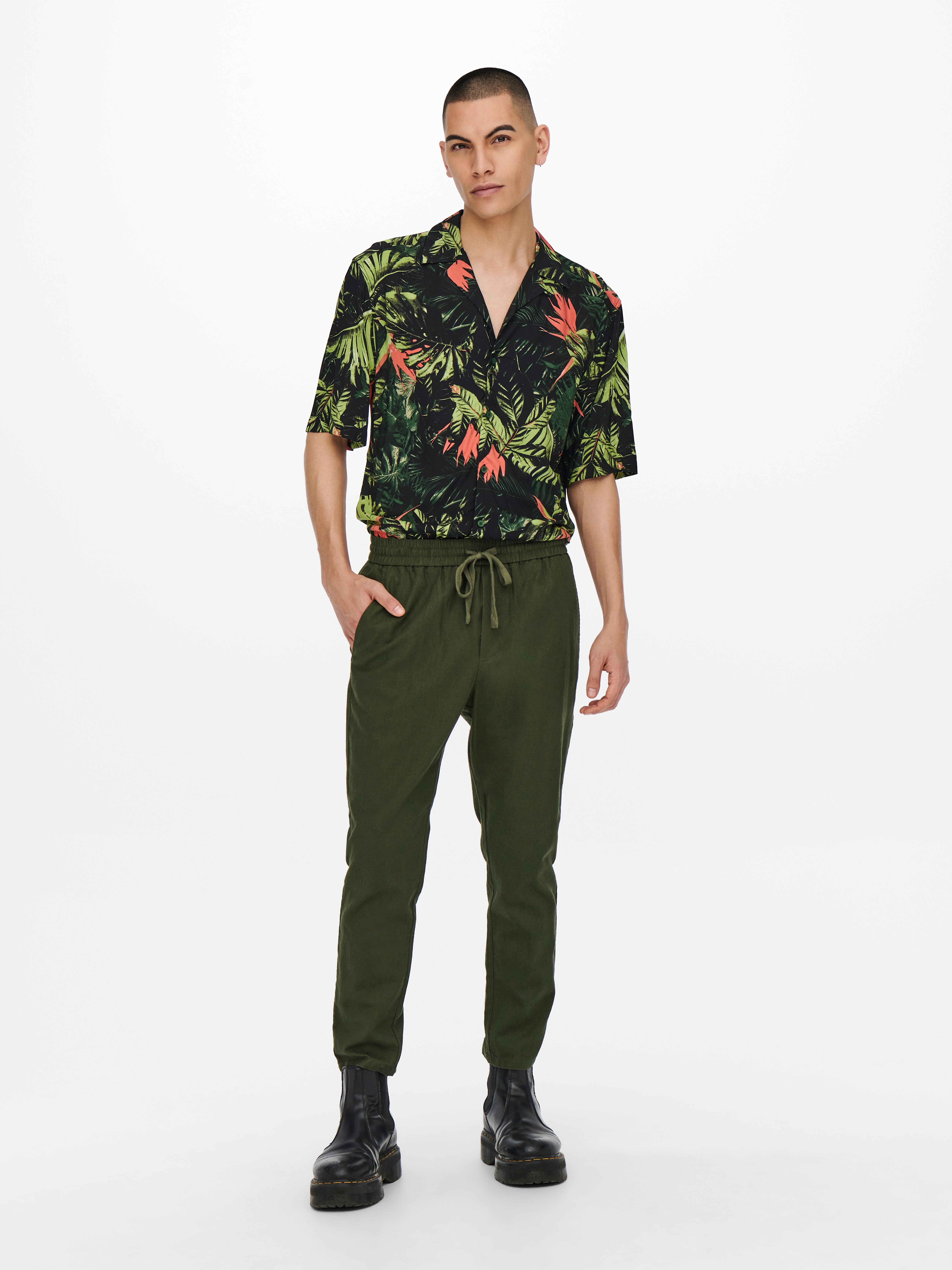 Tapered Fit Trousers | Dark Green 