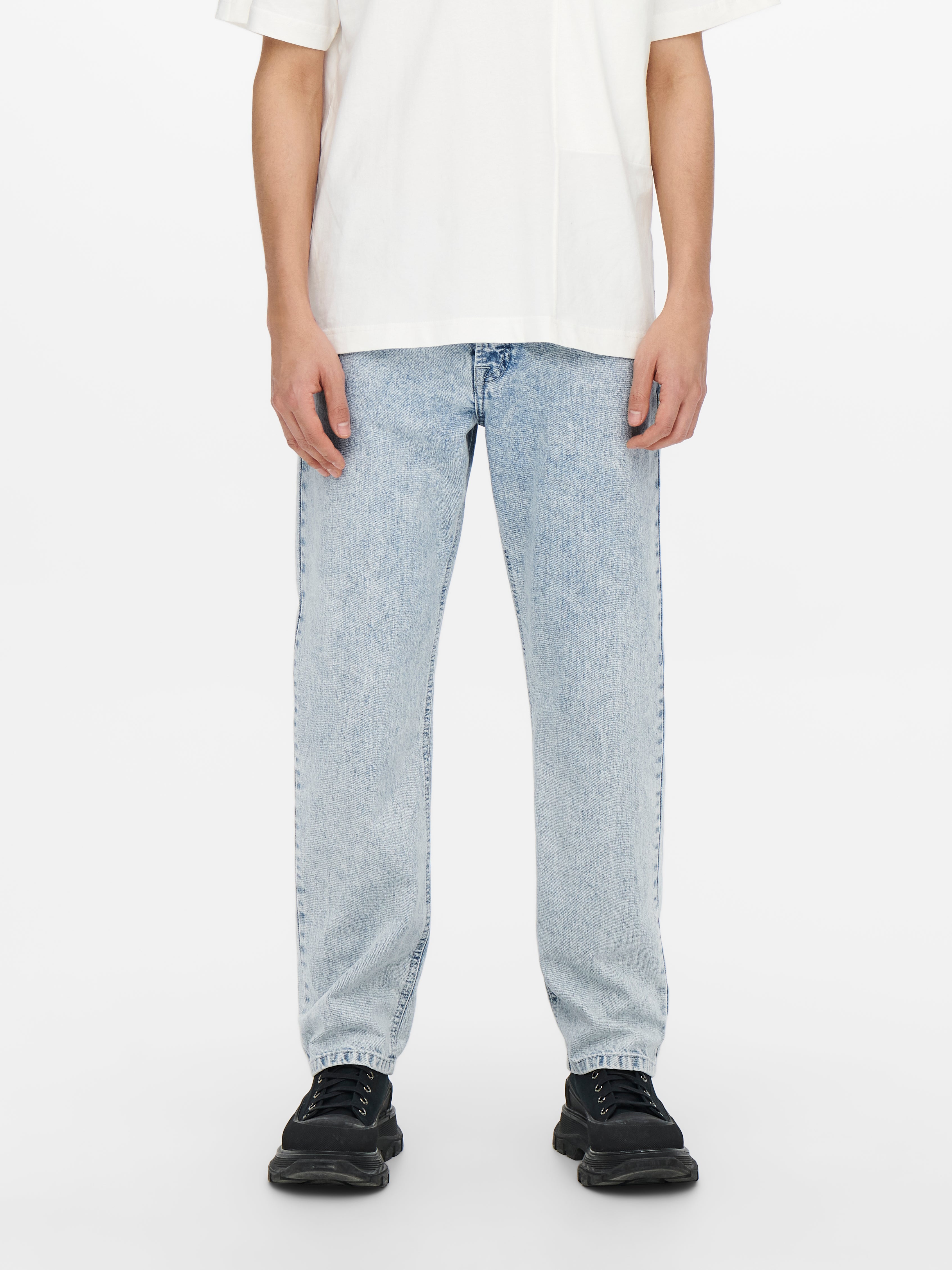 where can i buy loose fit jeans