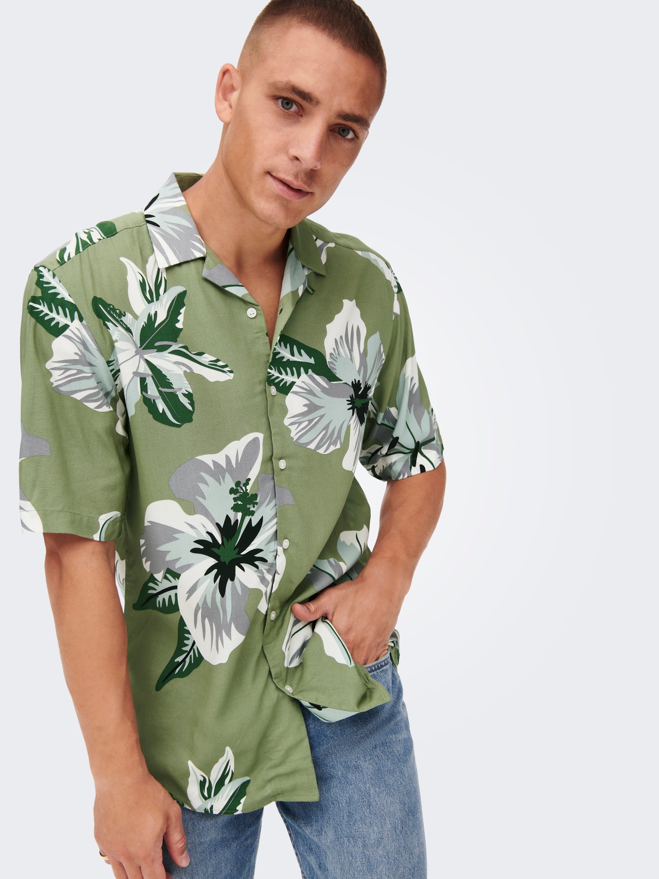 ONLY & SONS Printed Regular Fit shirt -Oil Green - 22021965
