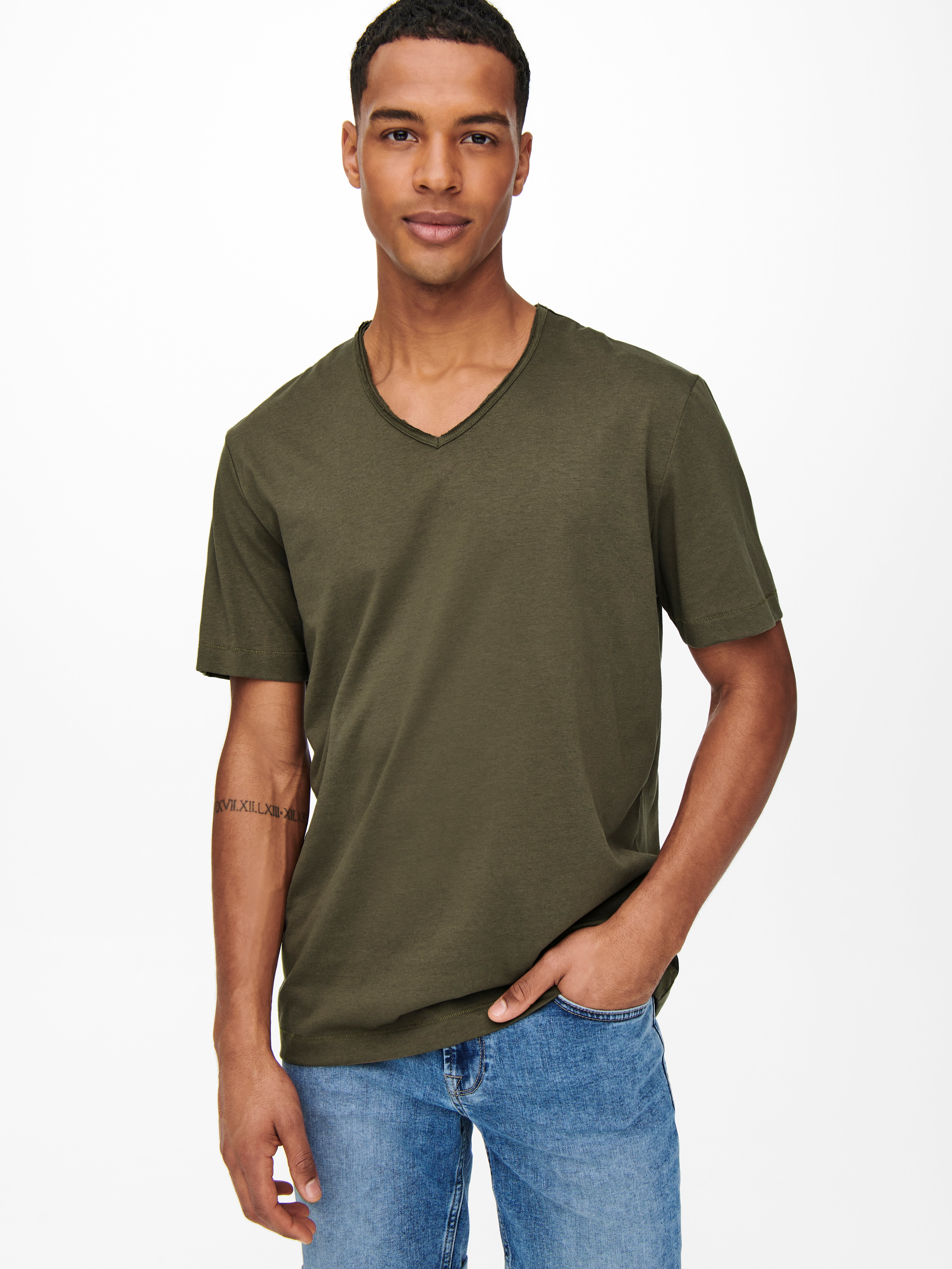 Regular Fit O-Neck T-Shirt | Dark Brown 