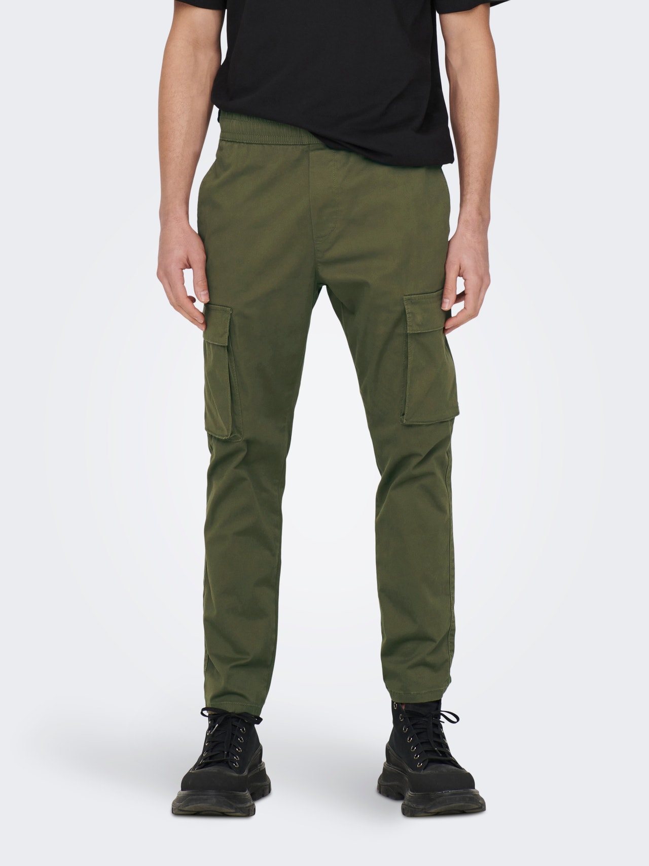 ONLY & SONS Tapered Fit Trousers -Olive Night - 22022366