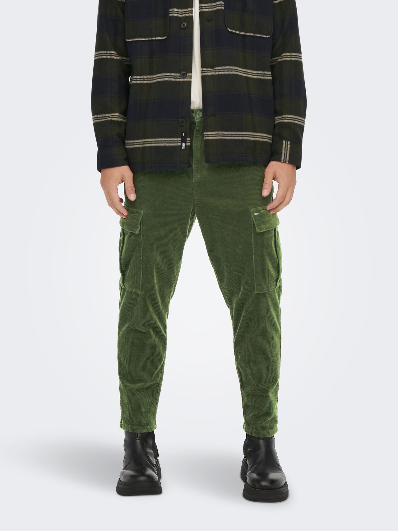 ONLY & SONS Tapered Fit Cargo Trousers -Olive Night - 22023472