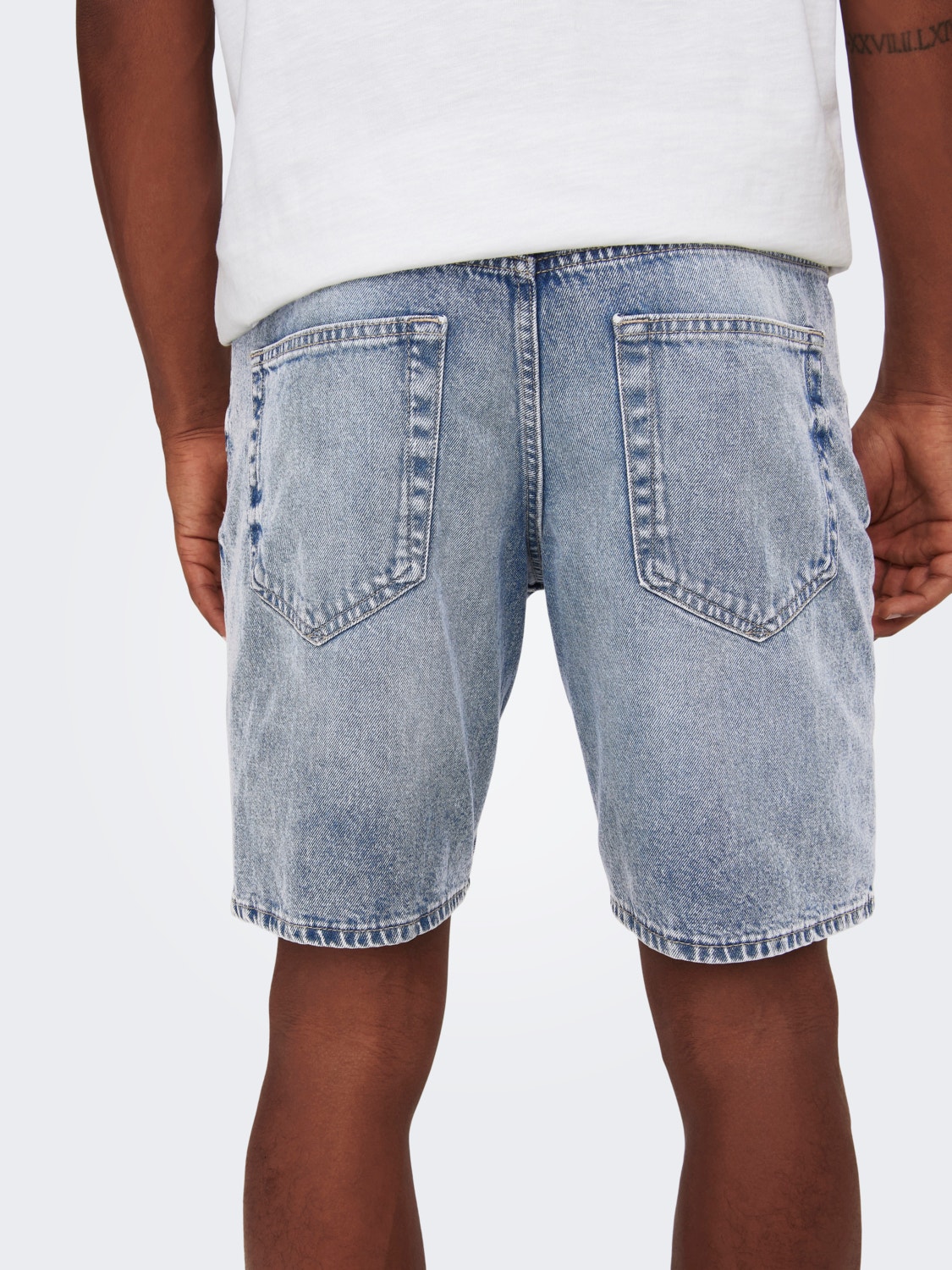 ONLY & SONS Locker geschnitten Mittlere Taille Shorts -Light Blue Denim - 22024846