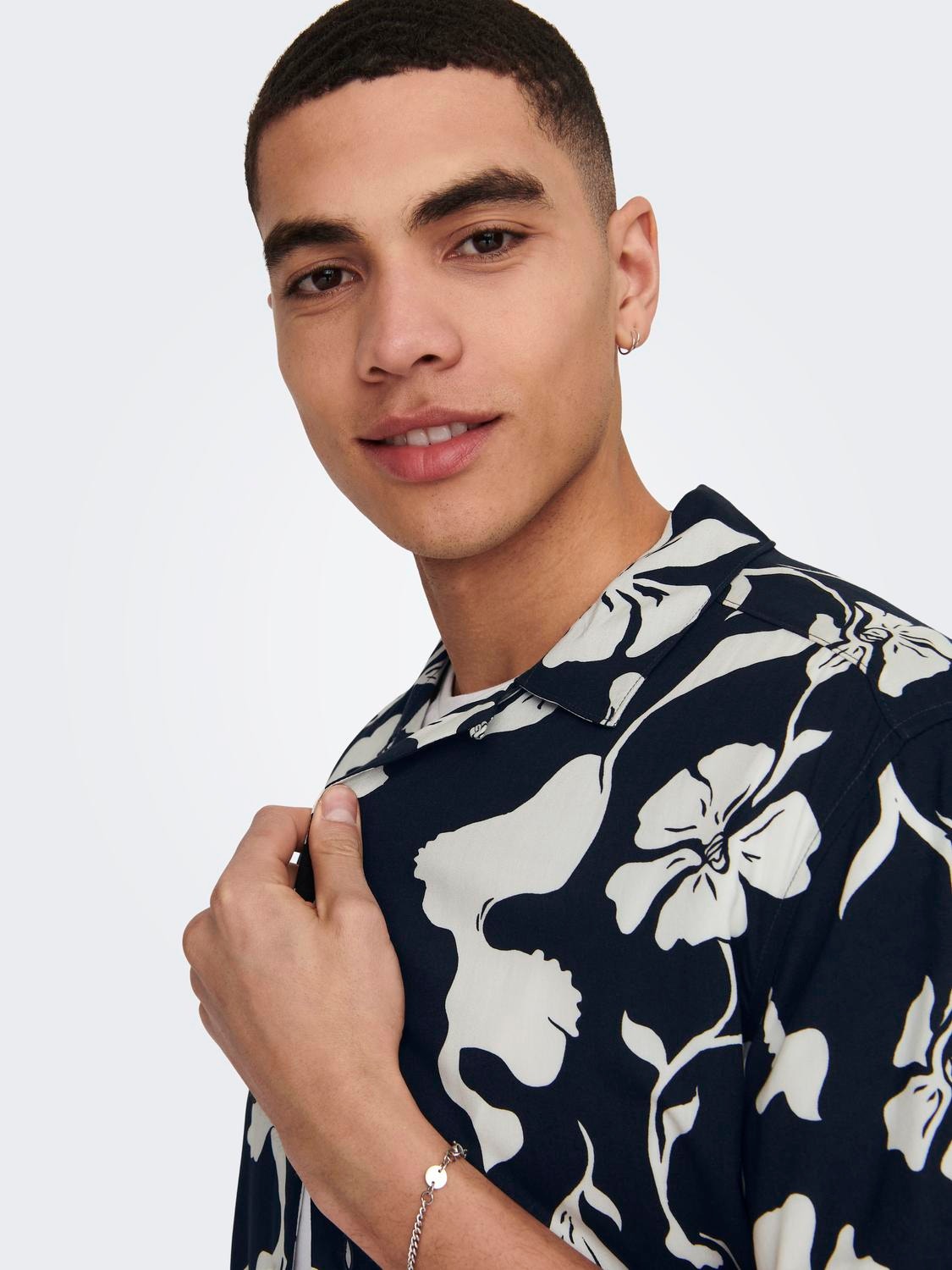 Men's Relaxed Fit Floral Resort Shirt