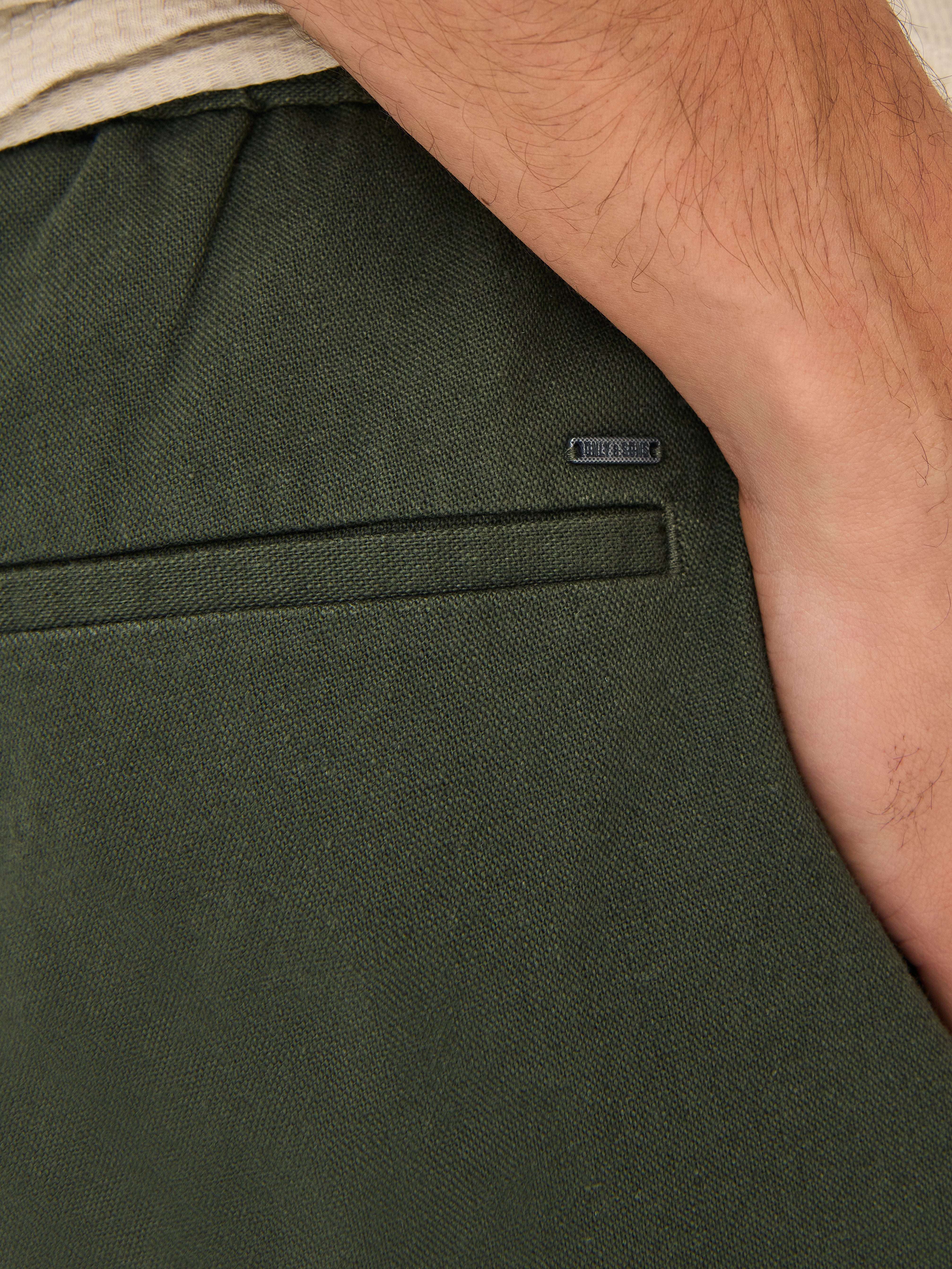 ONSLINUS Tapered Fit Joggers | Dark Green | ONLY & SONS®