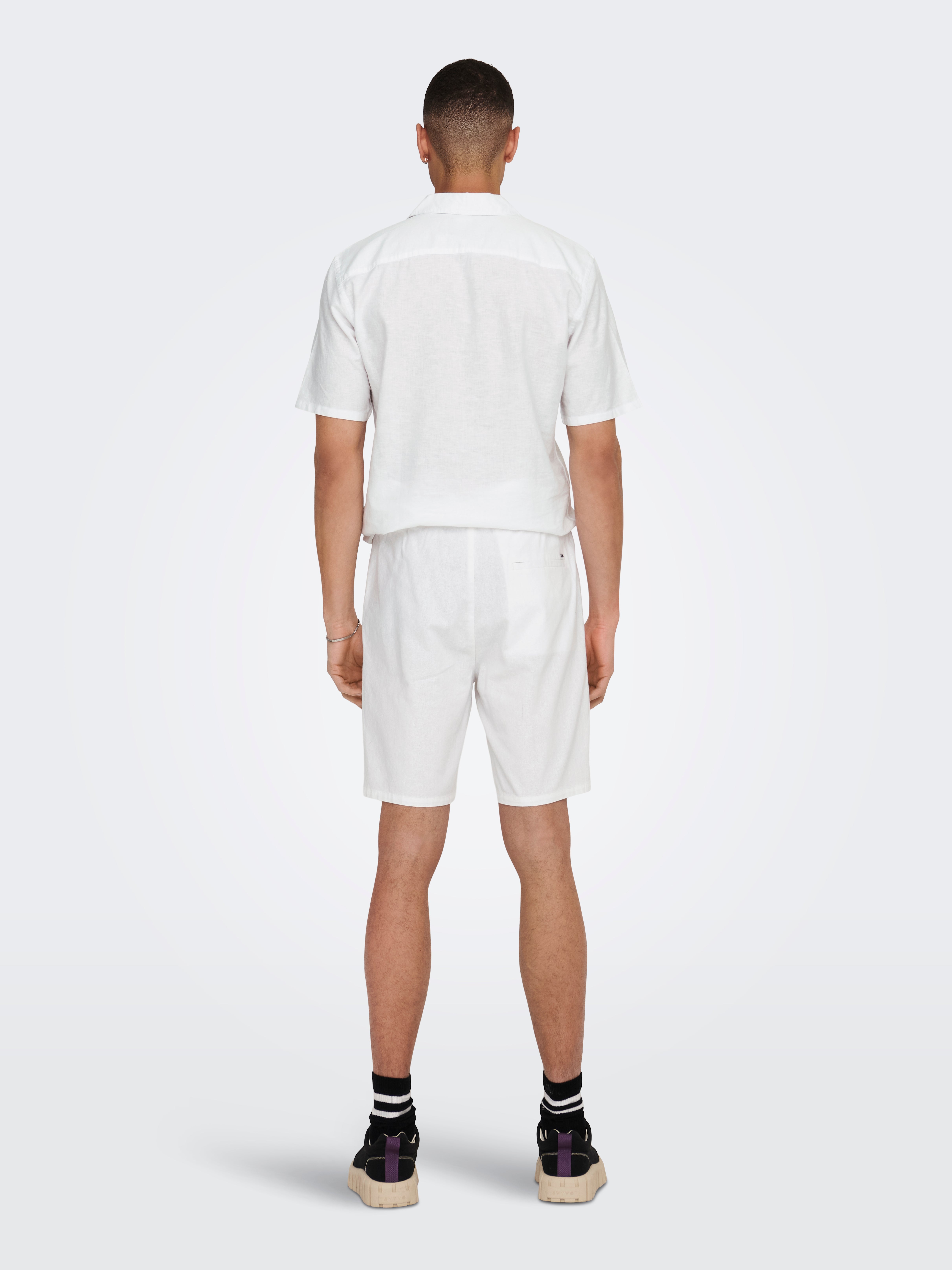 ONSLINUS Loose Fit Shorts | White | ONLY & SONS®