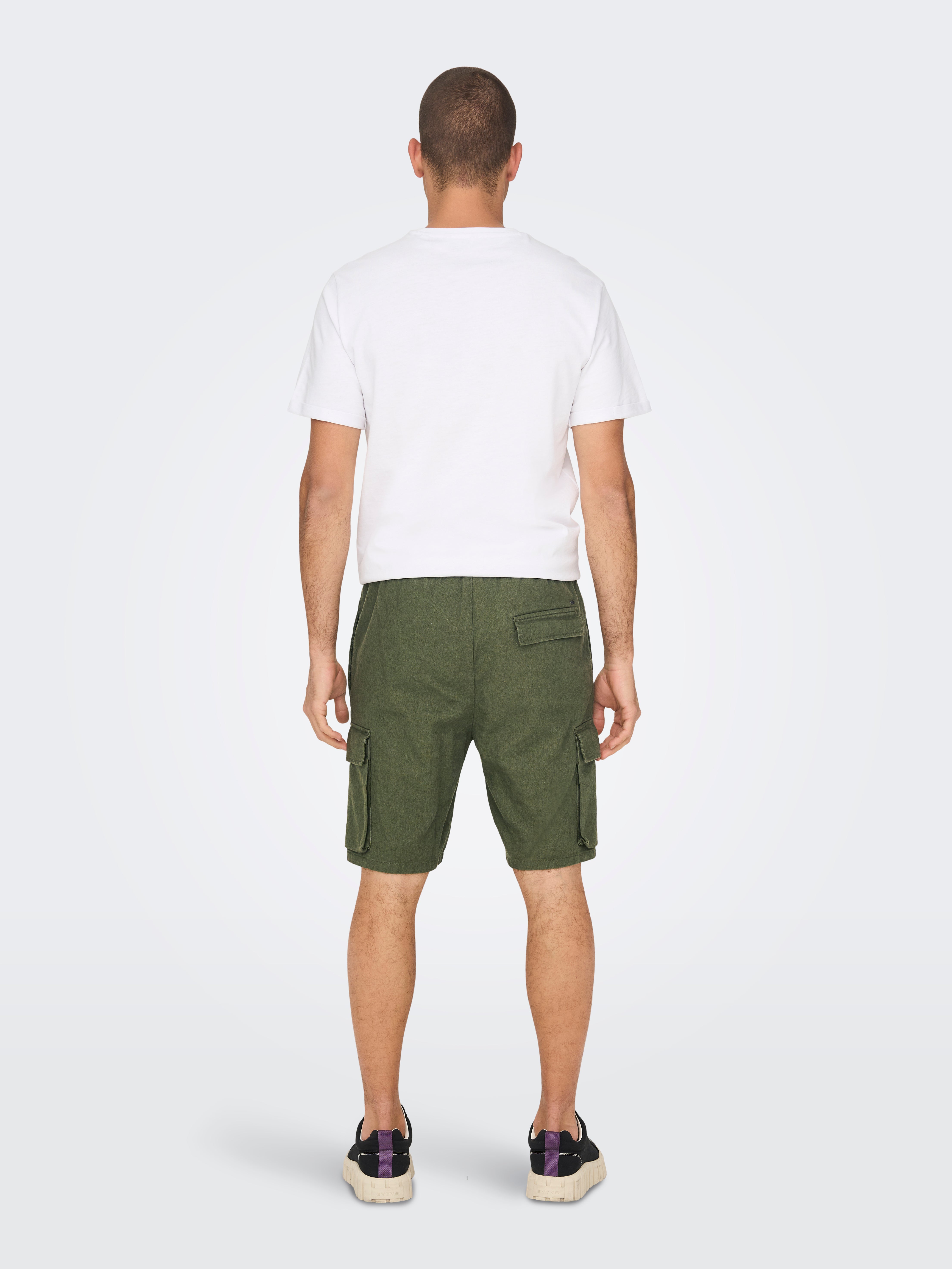 ONSSINUS Loose Fit Cargo Shorts | Dark Green | ONLY & SONS®