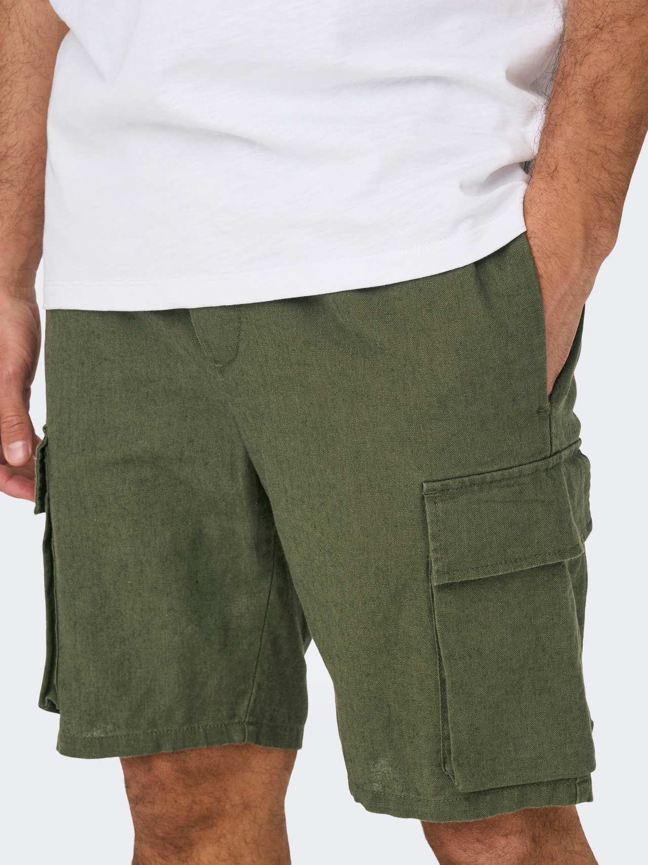 ONLY & SONS Bermuda cargo Loose Fit -Olive Night - 22025002