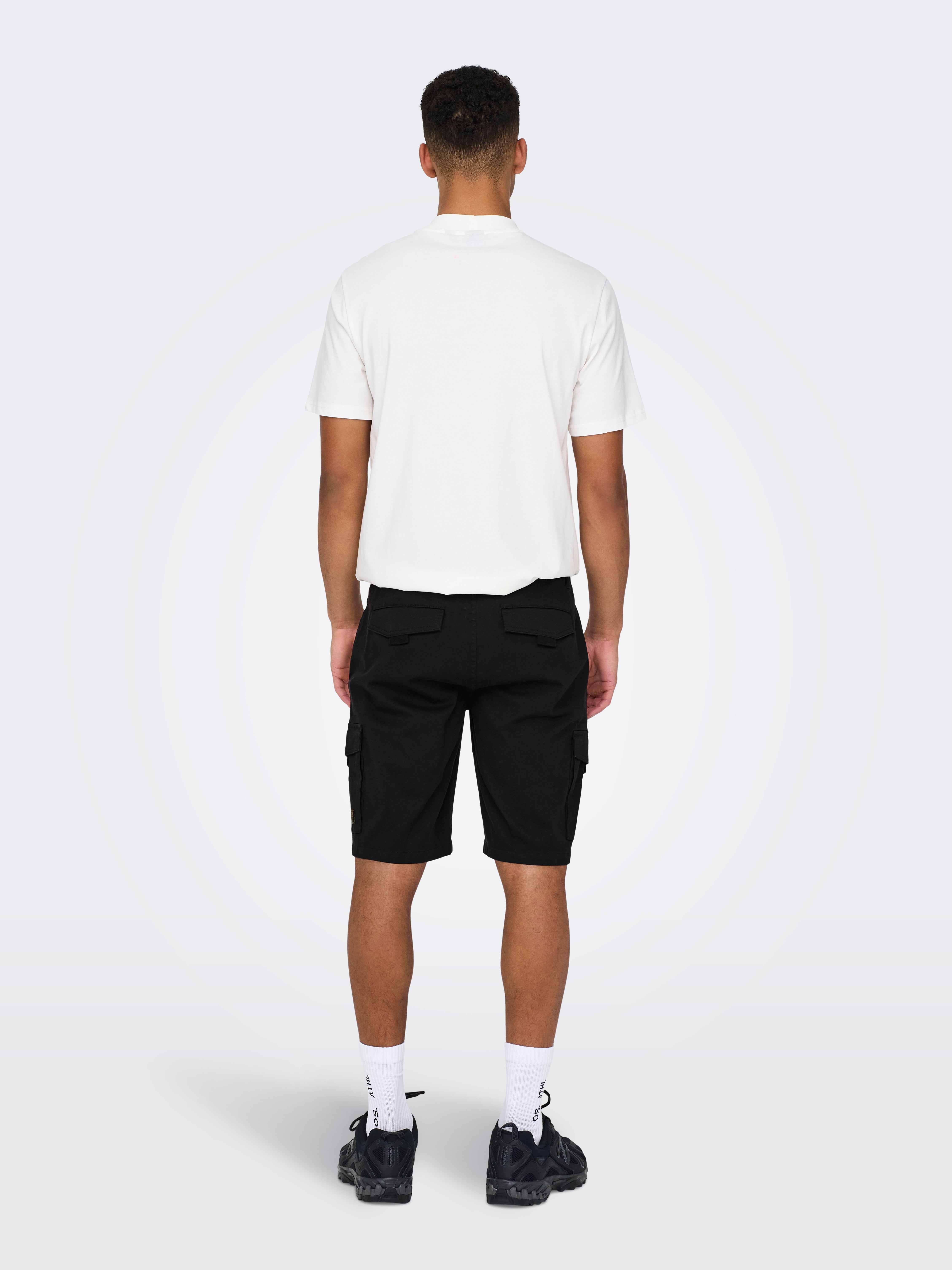 ONSDEAN-MIKE Regular Fit Cargo Shorts | Black | ONLY & SONS®