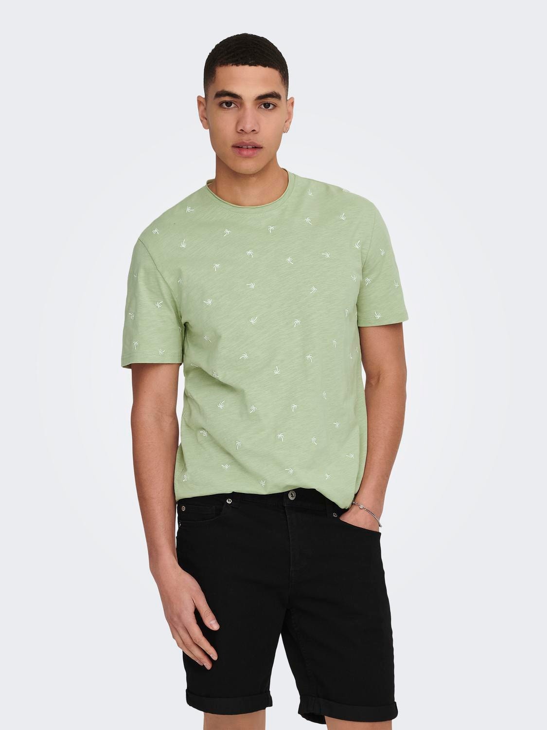 ONLY & SONS Regular Fit Round Neck T-Shirt -Swamp - 22025678