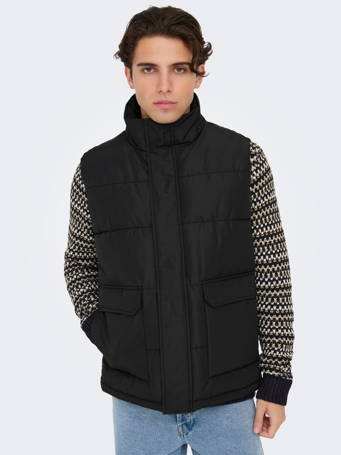 Black puffer outlet gilet