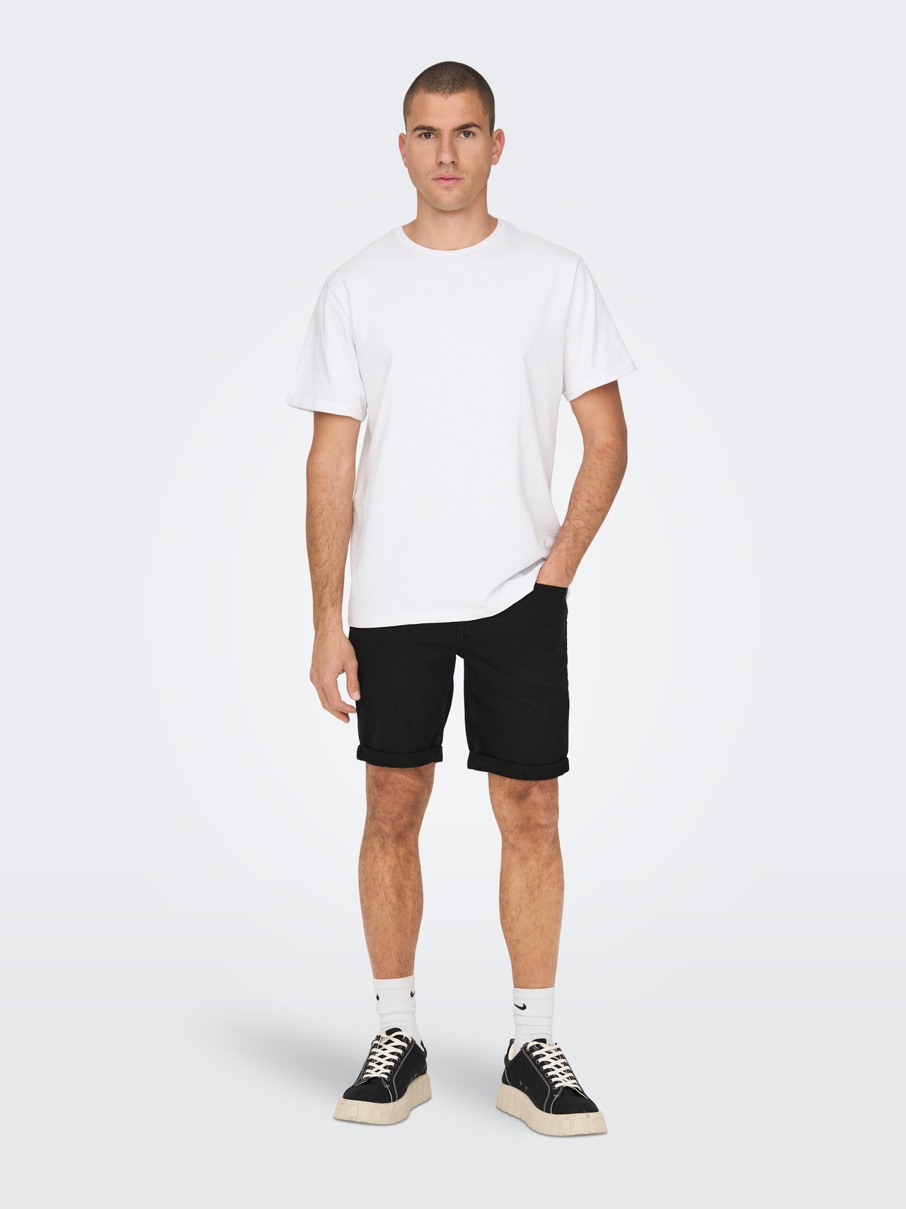 ONLY & SONS Normal geschnitten Mittlere Taille Shorts -Washed Black - 22026239