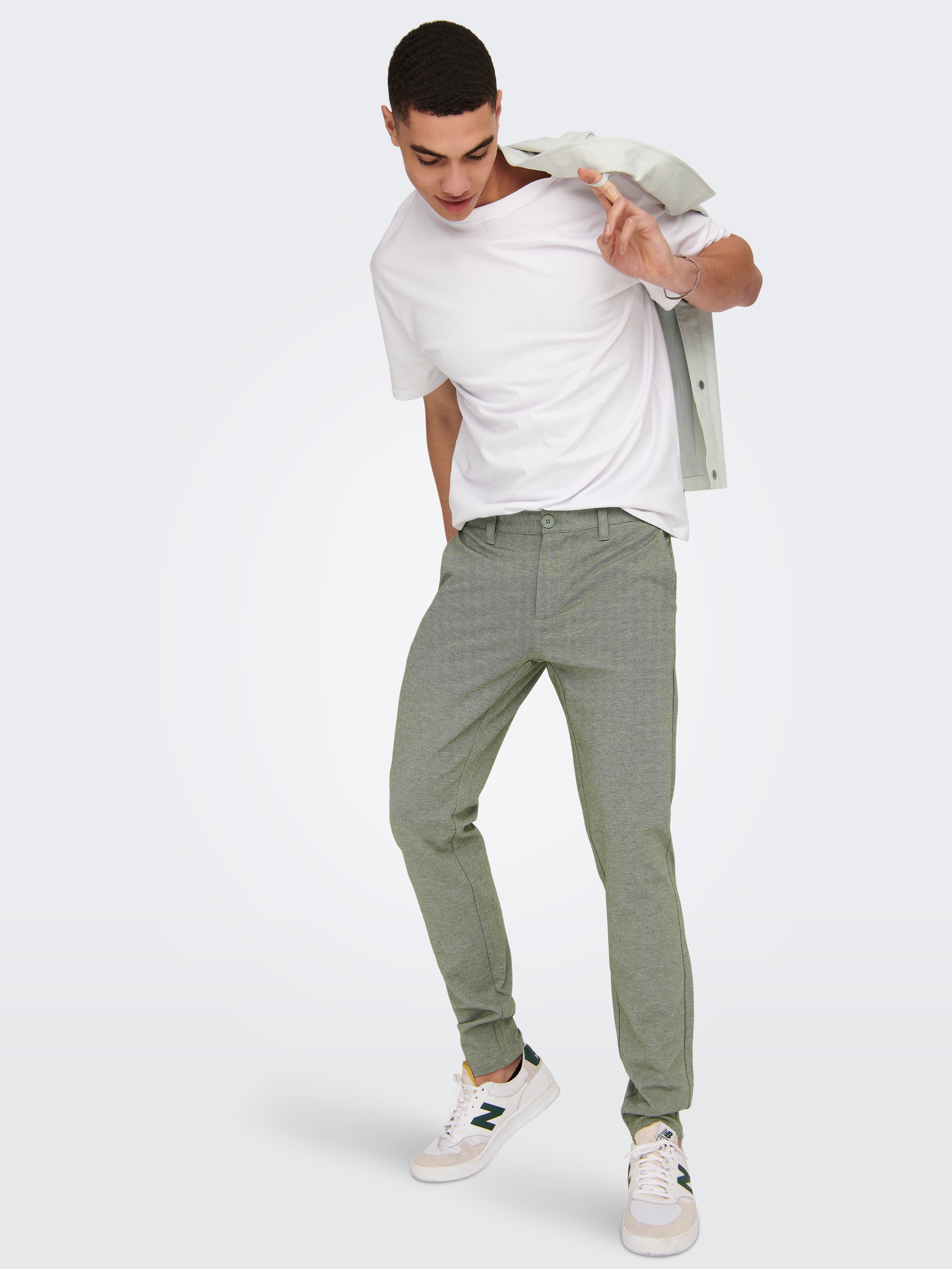 Verjüngter Slim Fit Mittlere Taille Hose | Dunkelgrün | ONLY & SONS®