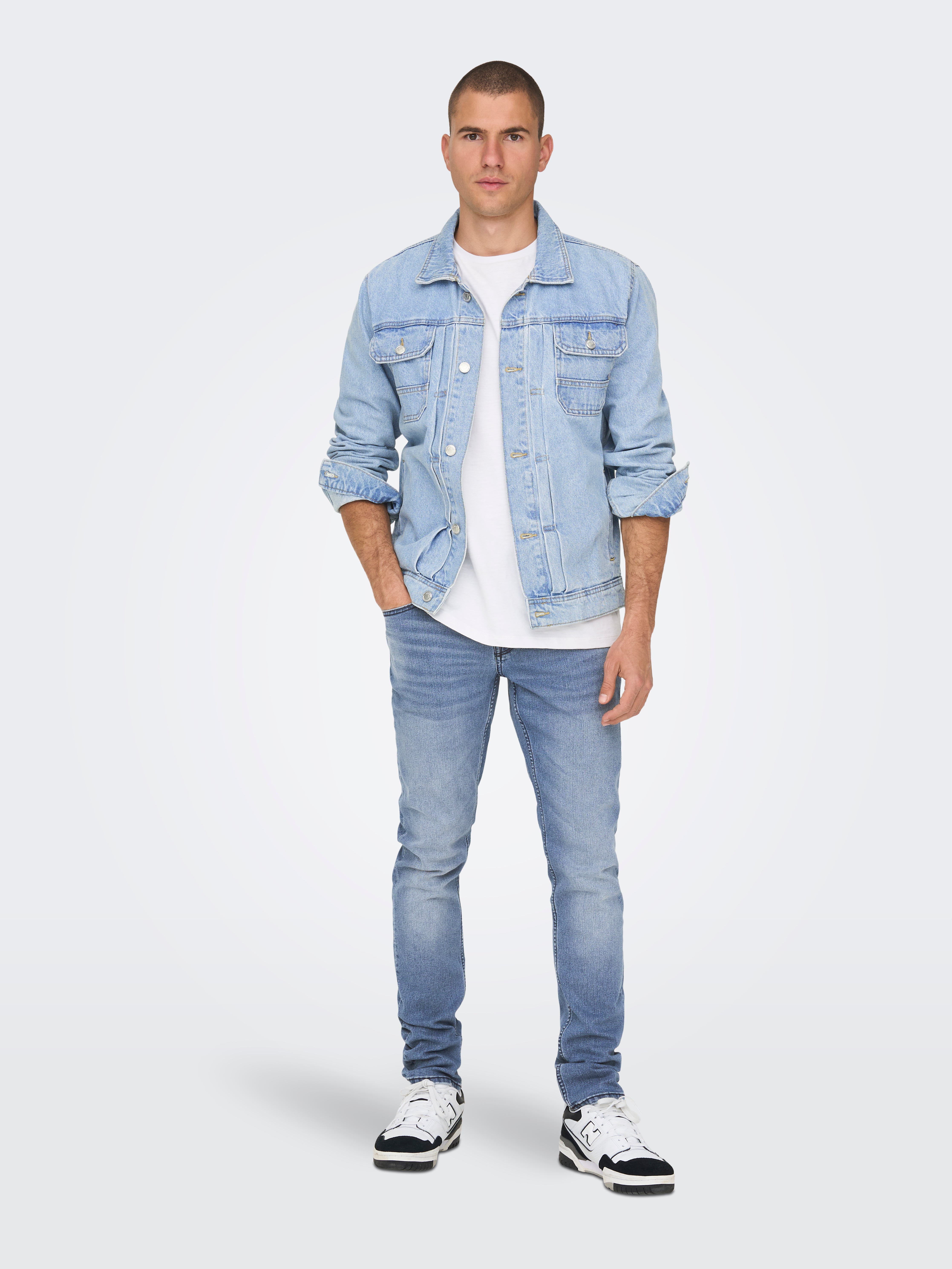 ONSLOOM Regular rise Slim Fit Jeans | Medium Blue | ONLY & SONS®