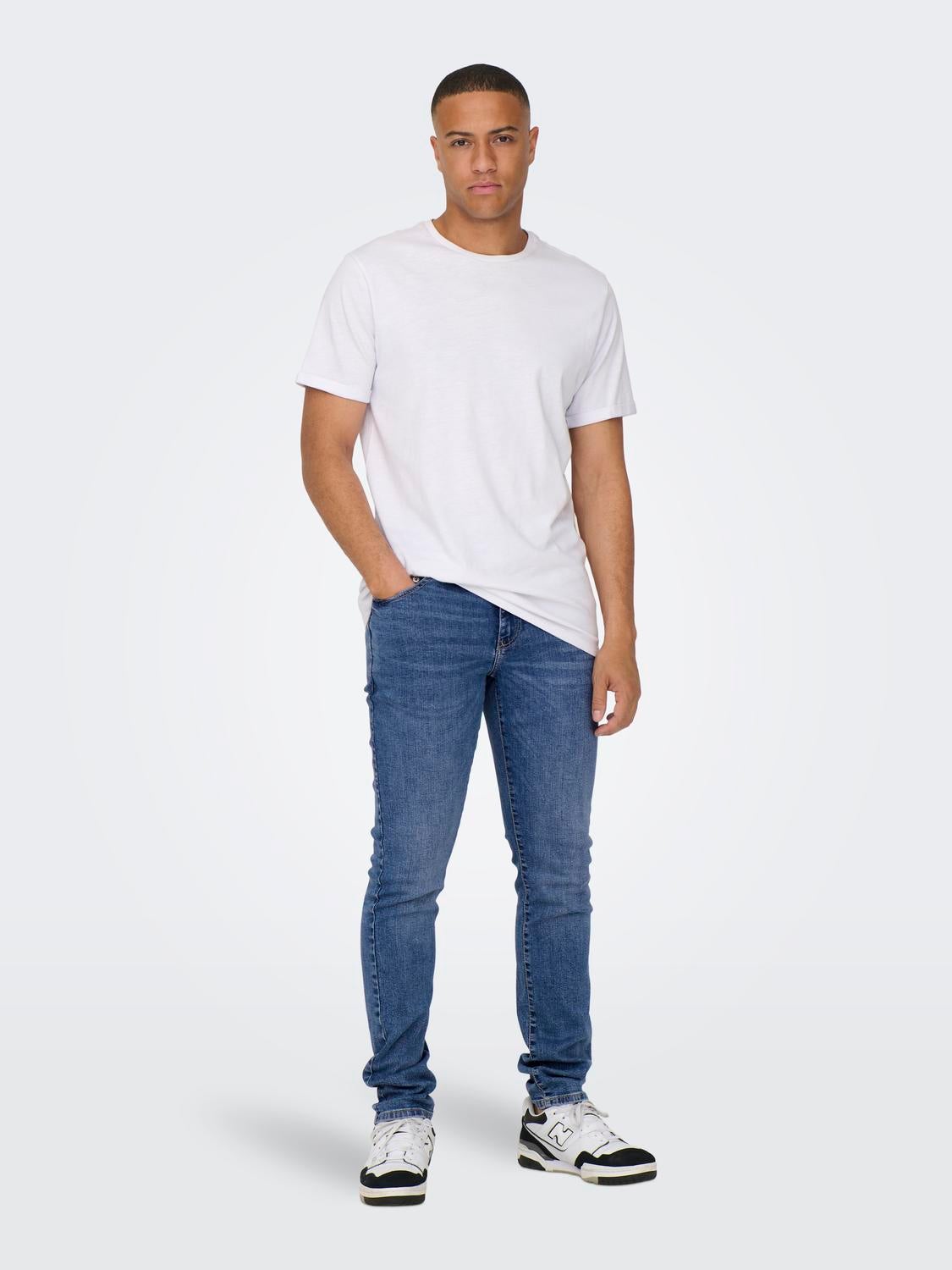 Slim fit mid rise fashion jeans