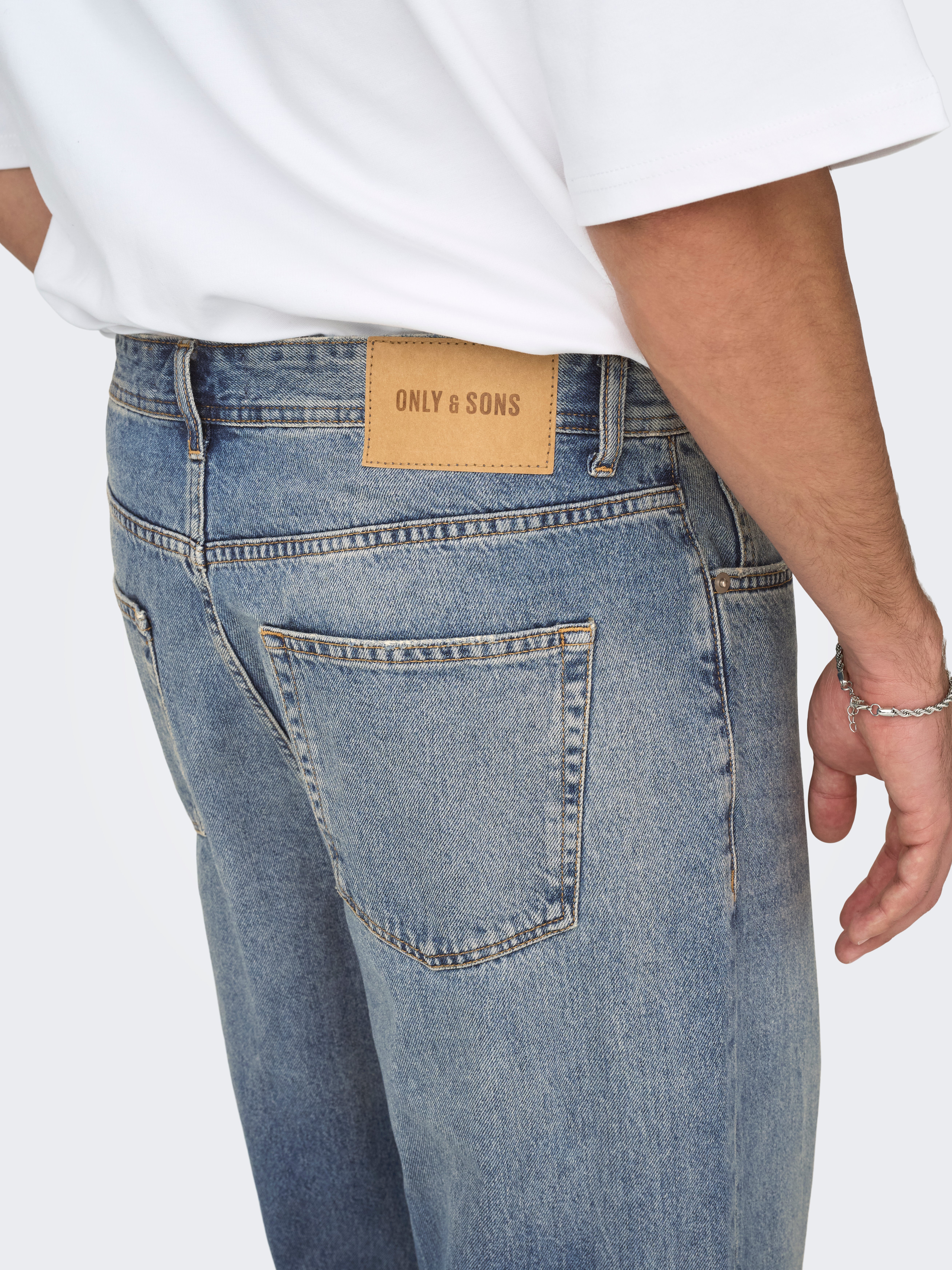 ONSFADE Loose Fit Jeans | Medium Blue | ONLY & SONS®