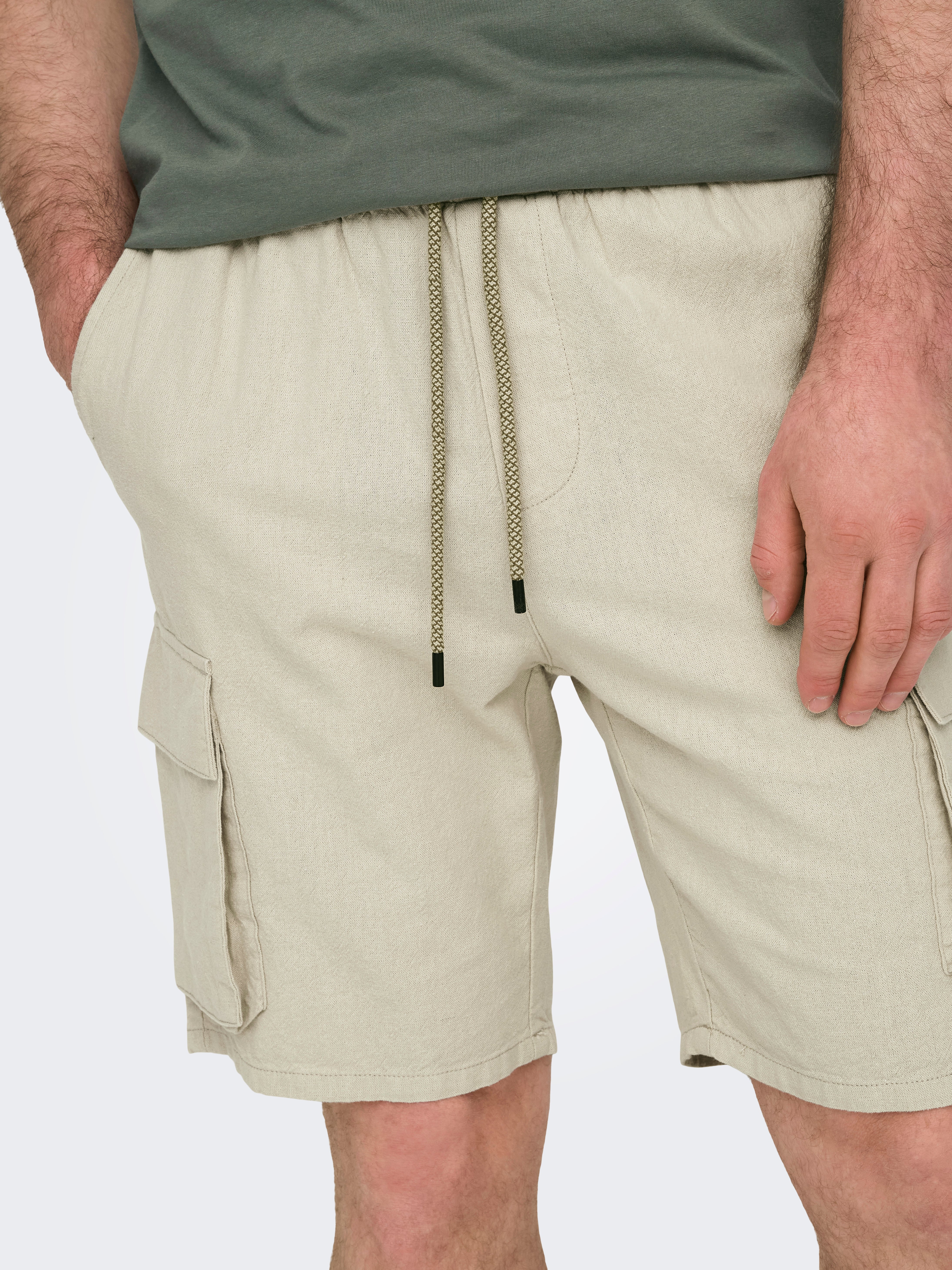 ONSSINUS Loose Fit Cargo Shorts | Light Grey | ONLY & SONS®