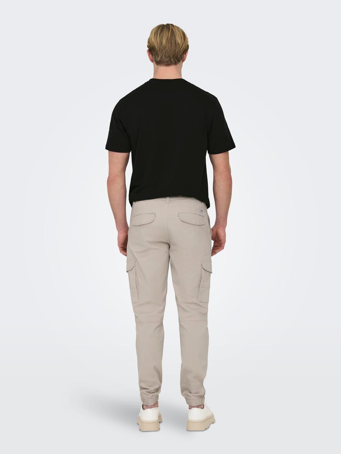 Pantalon 2025 tapered fit