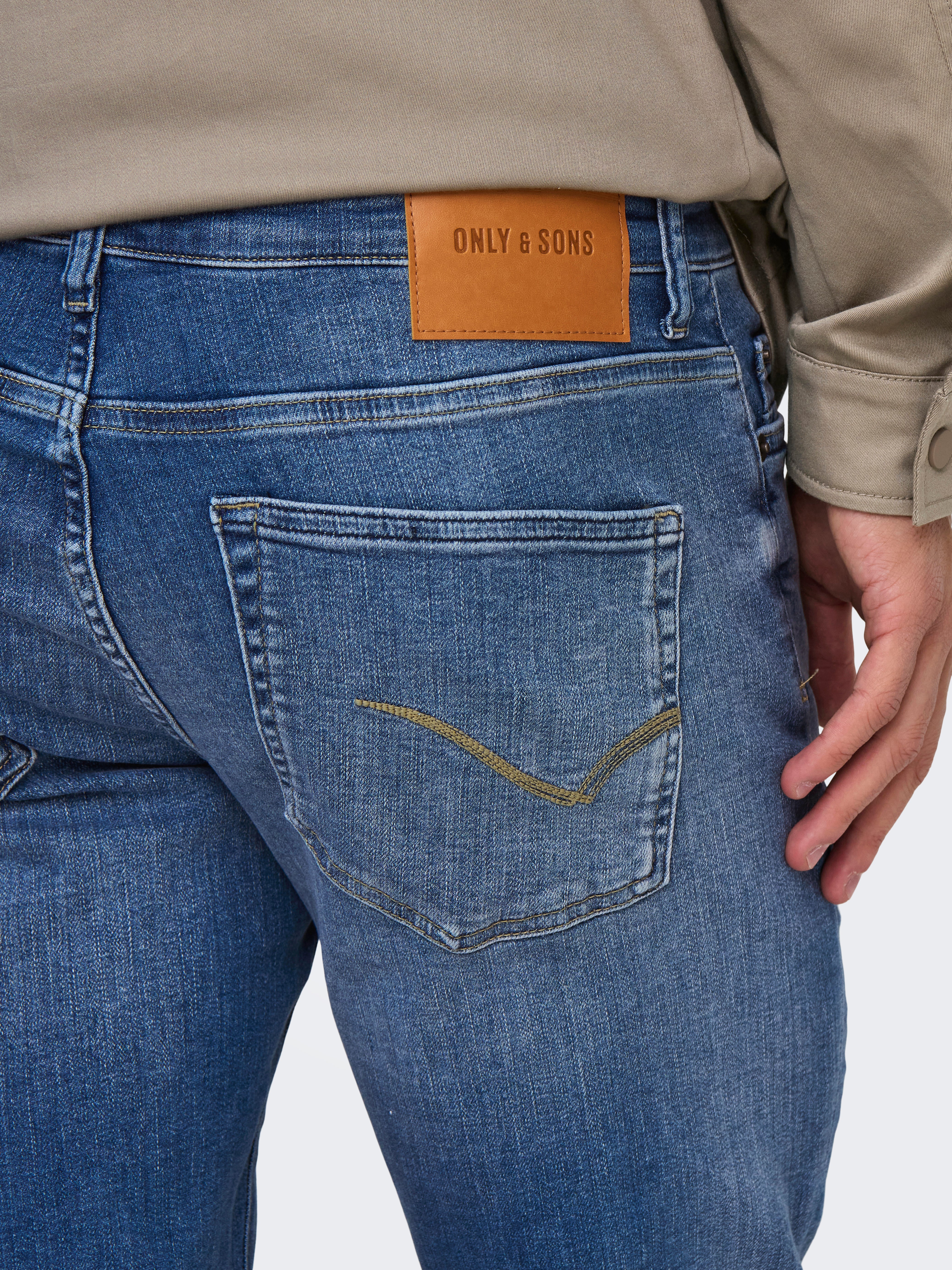 ONSLOOM Low rise Slim Fit Jeans | Medium Blue | ONLY & SONS®