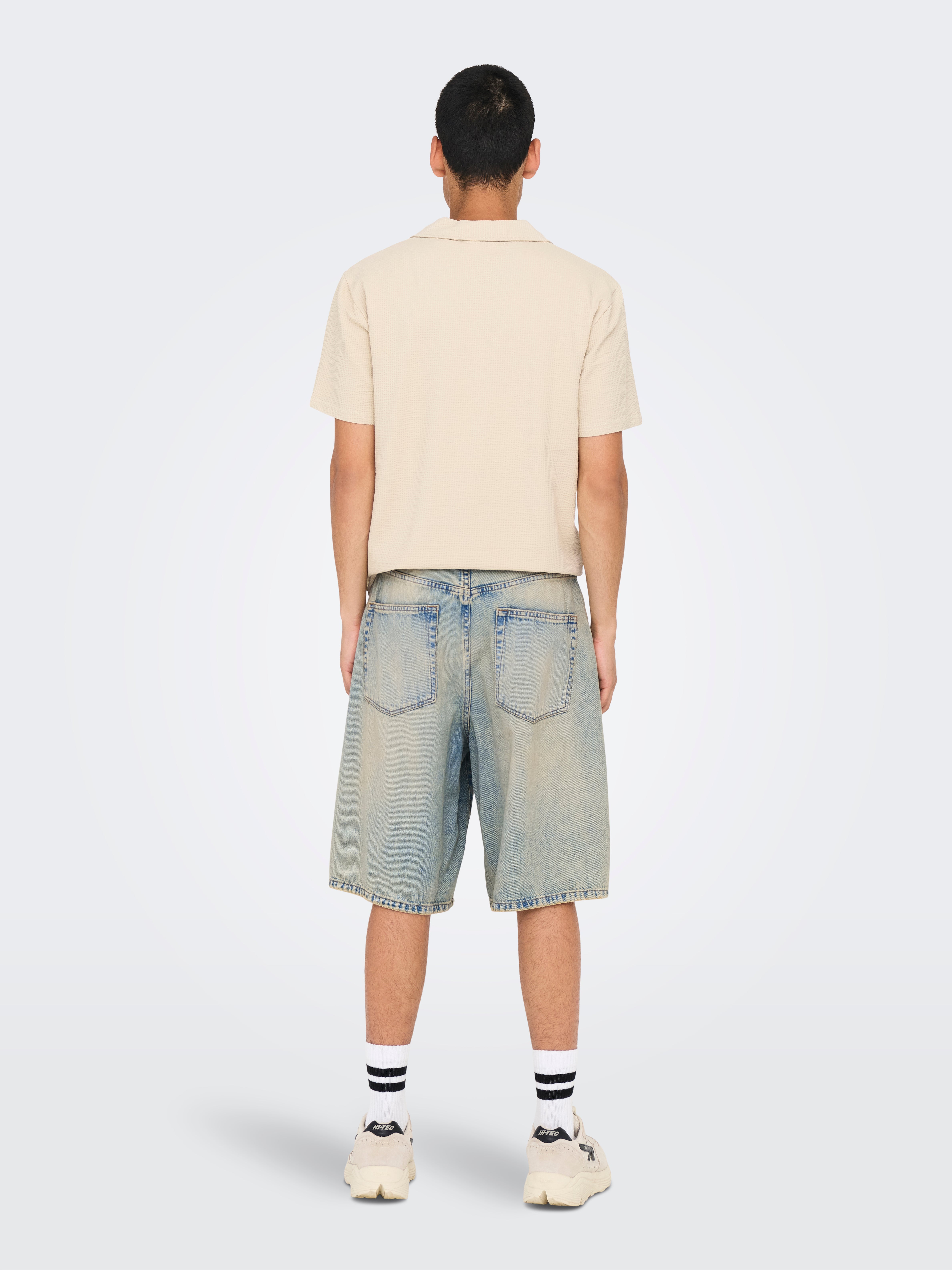 【IONSEOUL】Victor Balloon Cargo Denim 5FM0067 ONSCARL Mid rise Balloon Fit Shorts | Light Turquoise | ONLY